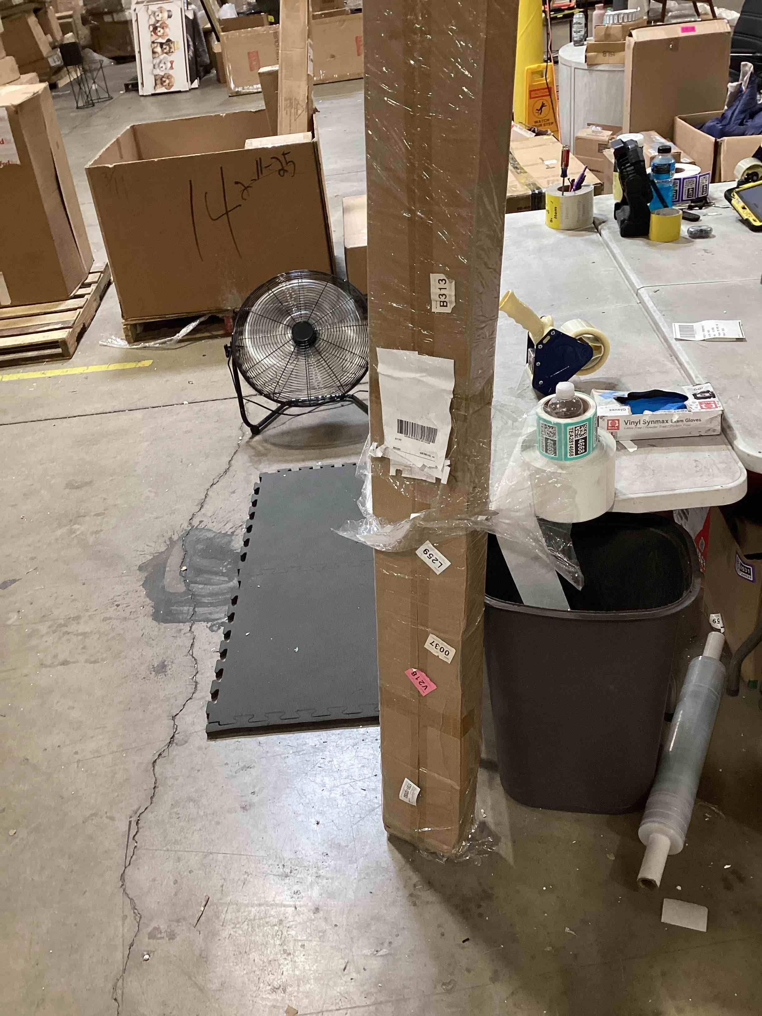https://s3.amazonaws.com/lotting-images-prod/bidfta/TEA2814665_1752764481336.jpeg