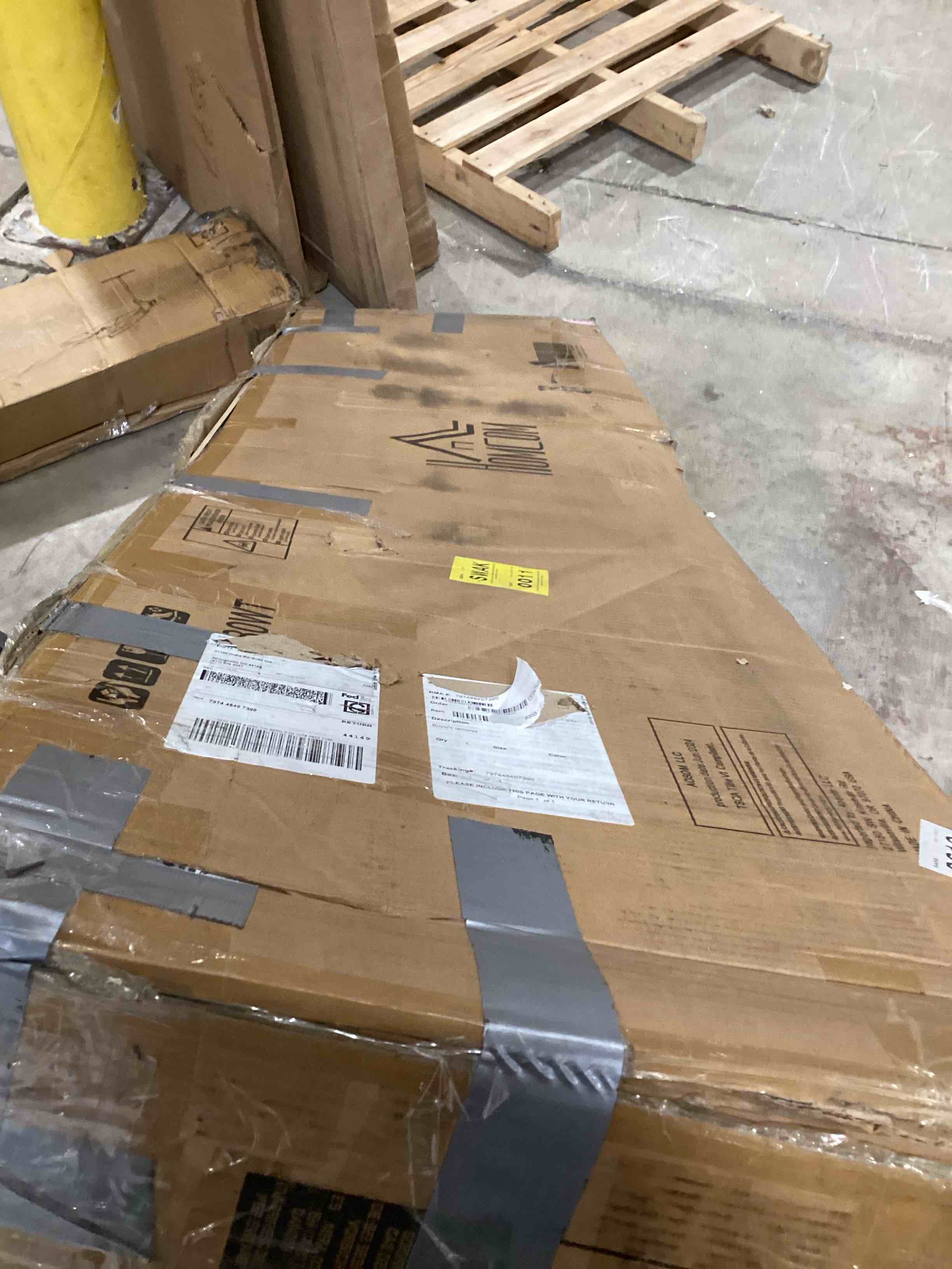 https://s3.amazonaws.com/lotting-images-prod/bidfta/TEA2814666_1752764888980.jpeg