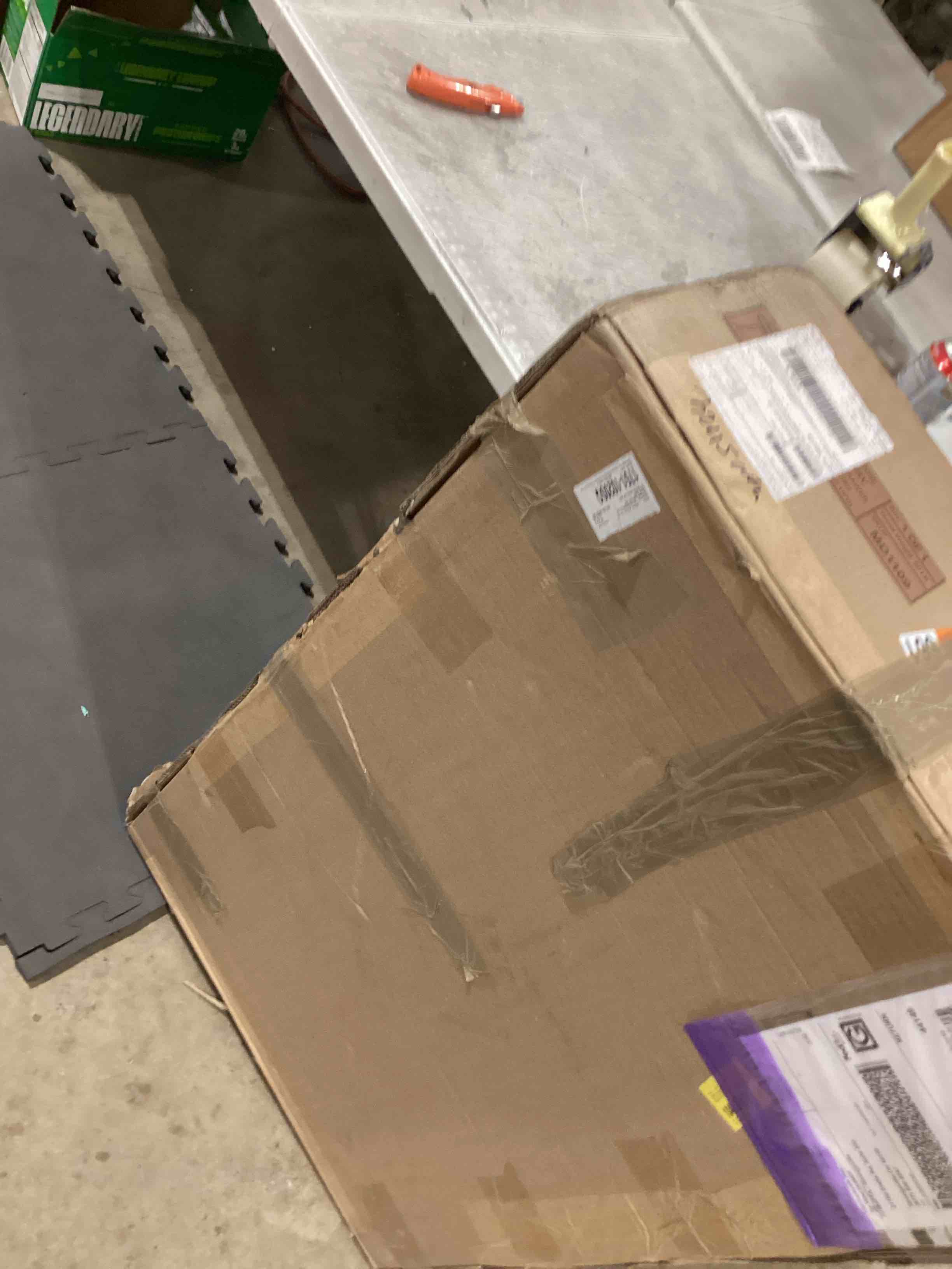 https://s3.amazonaws.com/lotting-images-prod/bidfta/TEA2814717_1752837224460.jpeg