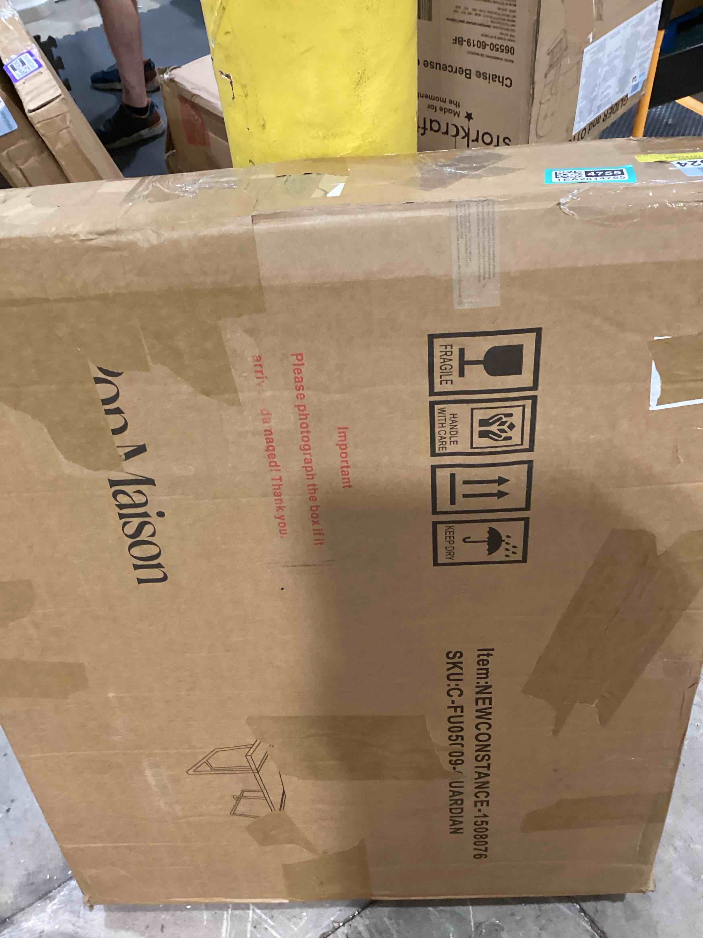 https://s3.amazonaws.com/lotting-images-prod/bidfta/TEA2814755_1752848717013.jpeg