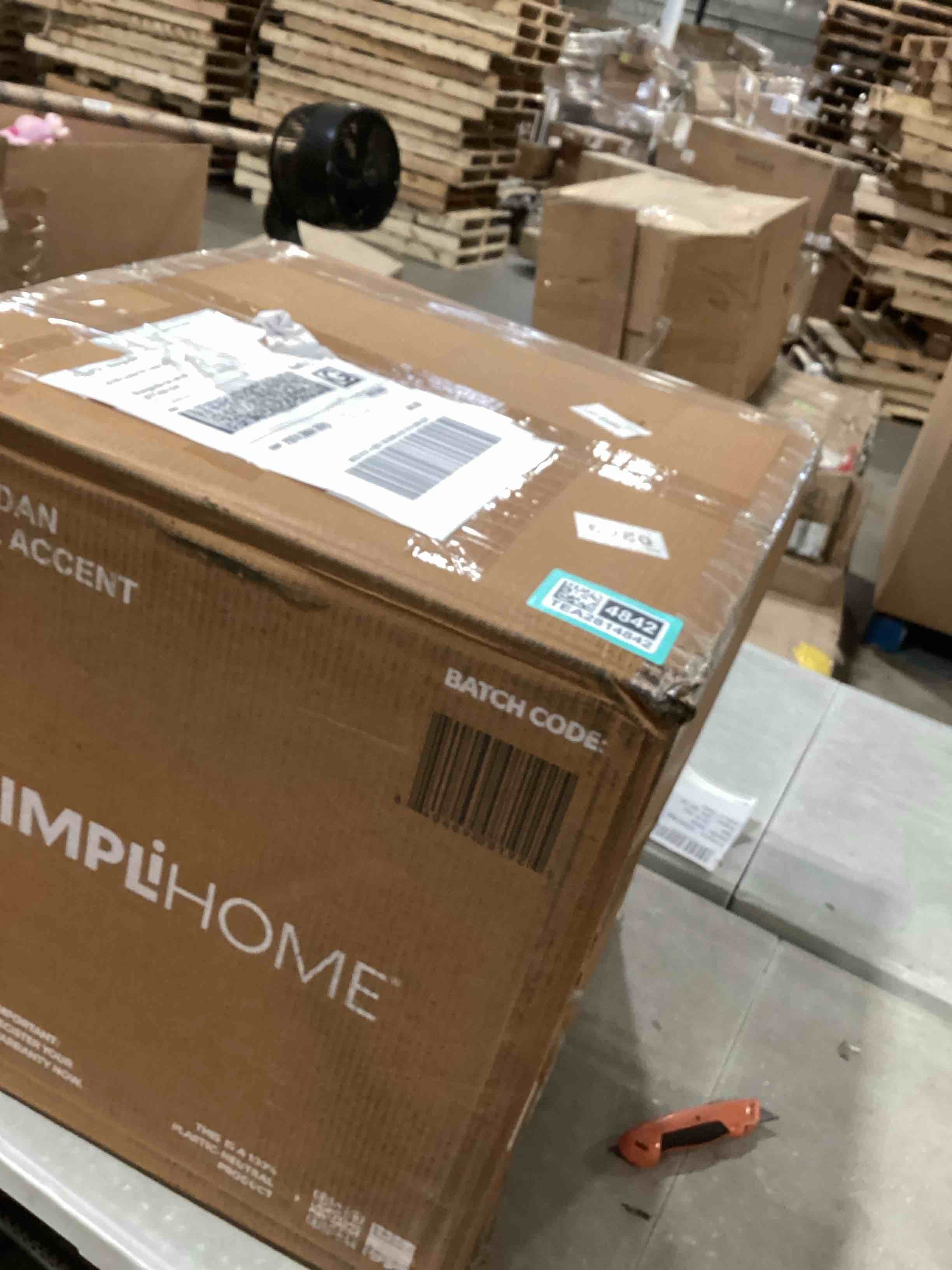 https://s3.amazonaws.com/lotting-images-prod/bidfta/TEA2814842_1753109768133.jpeg