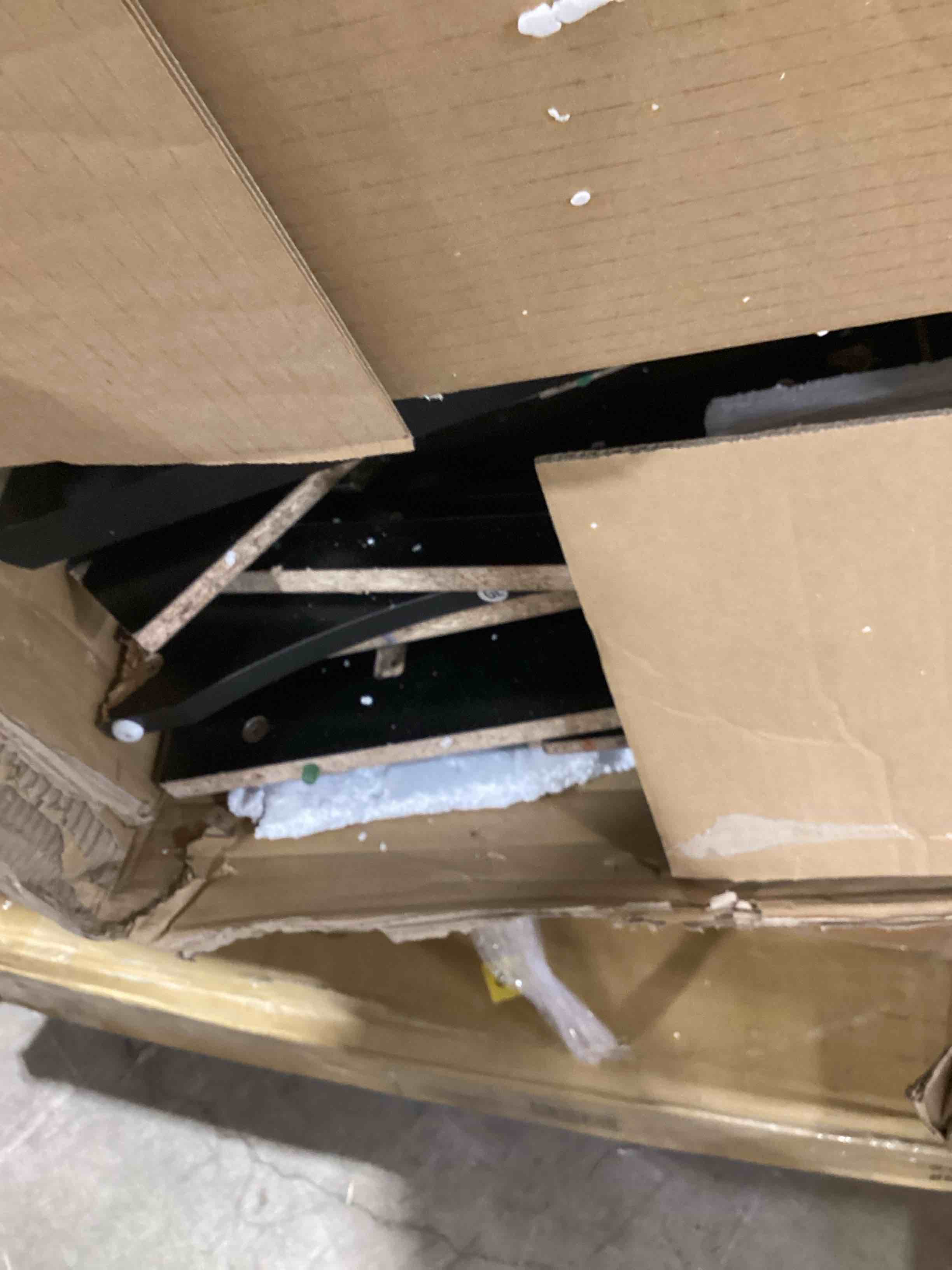 https://s3.amazonaws.com/lotting-images-prod/bidfta/TEA2815362_1750076109638.jpeg