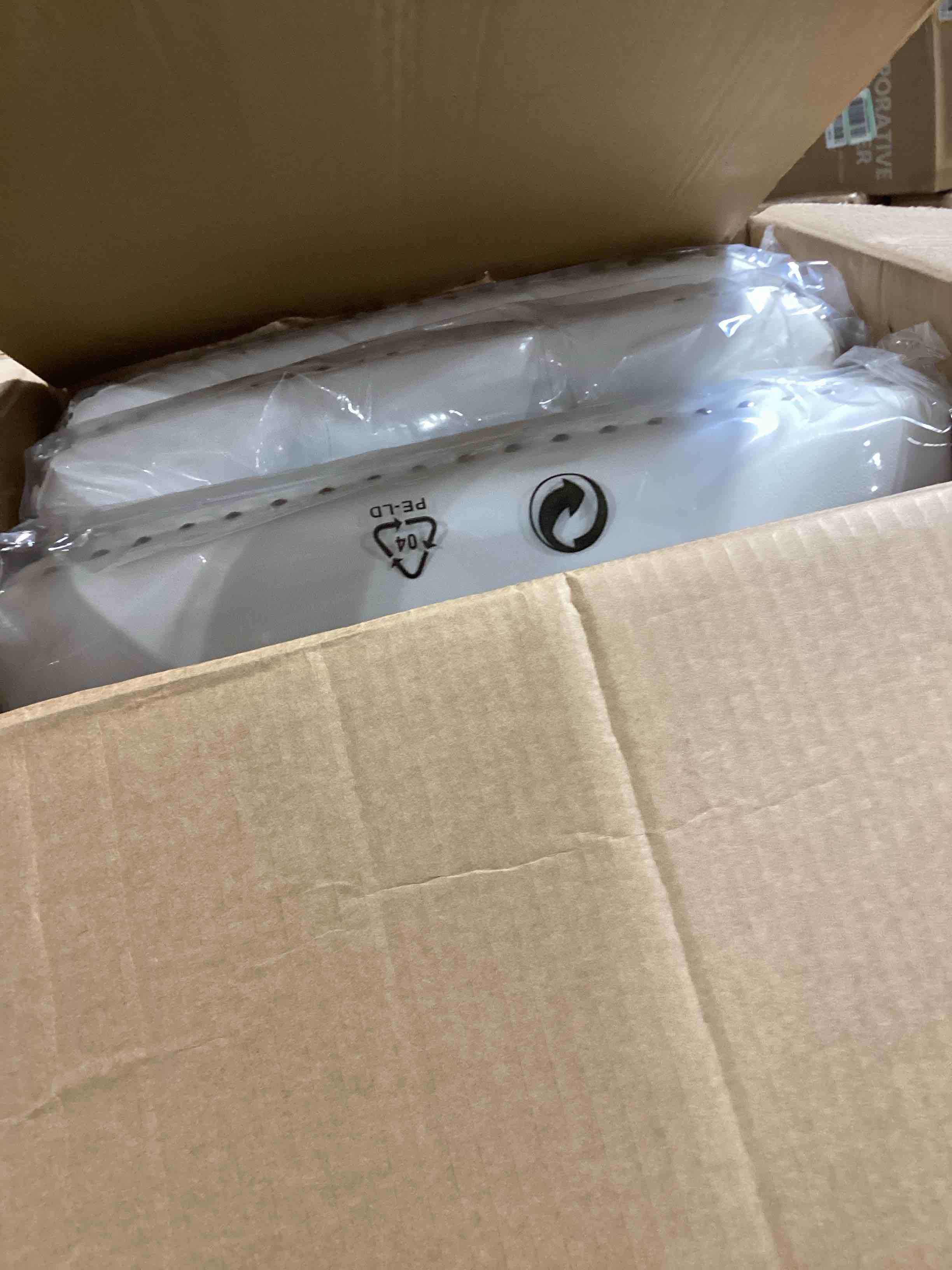 https://s3.amazonaws.com/lotting-images-prod/bidfta/TEA2815385_1750081725007.jpeg