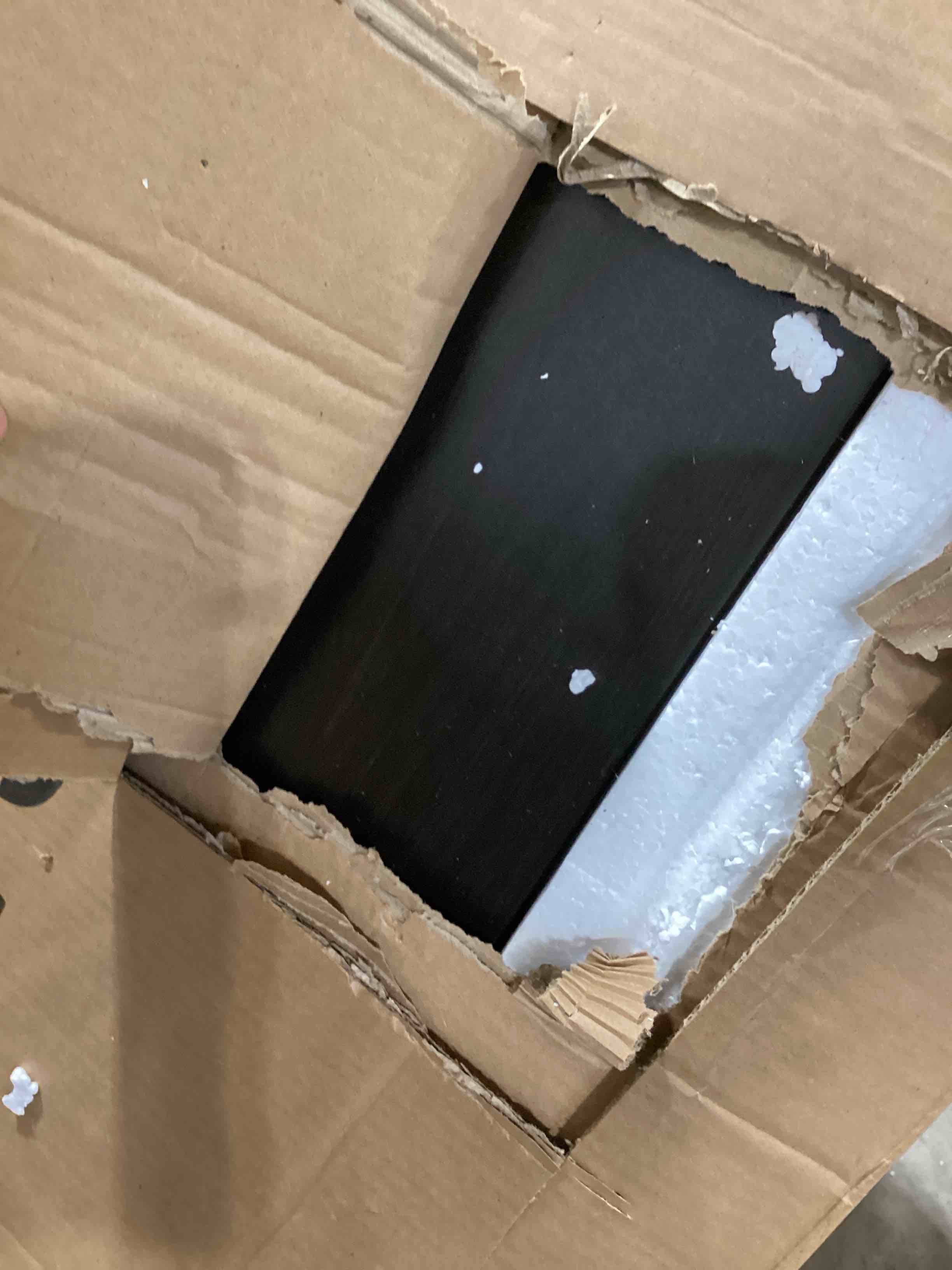 https://s3.amazonaws.com/lotting-images-prod/bidfta/TEA2815568_1750168964614.jpeg