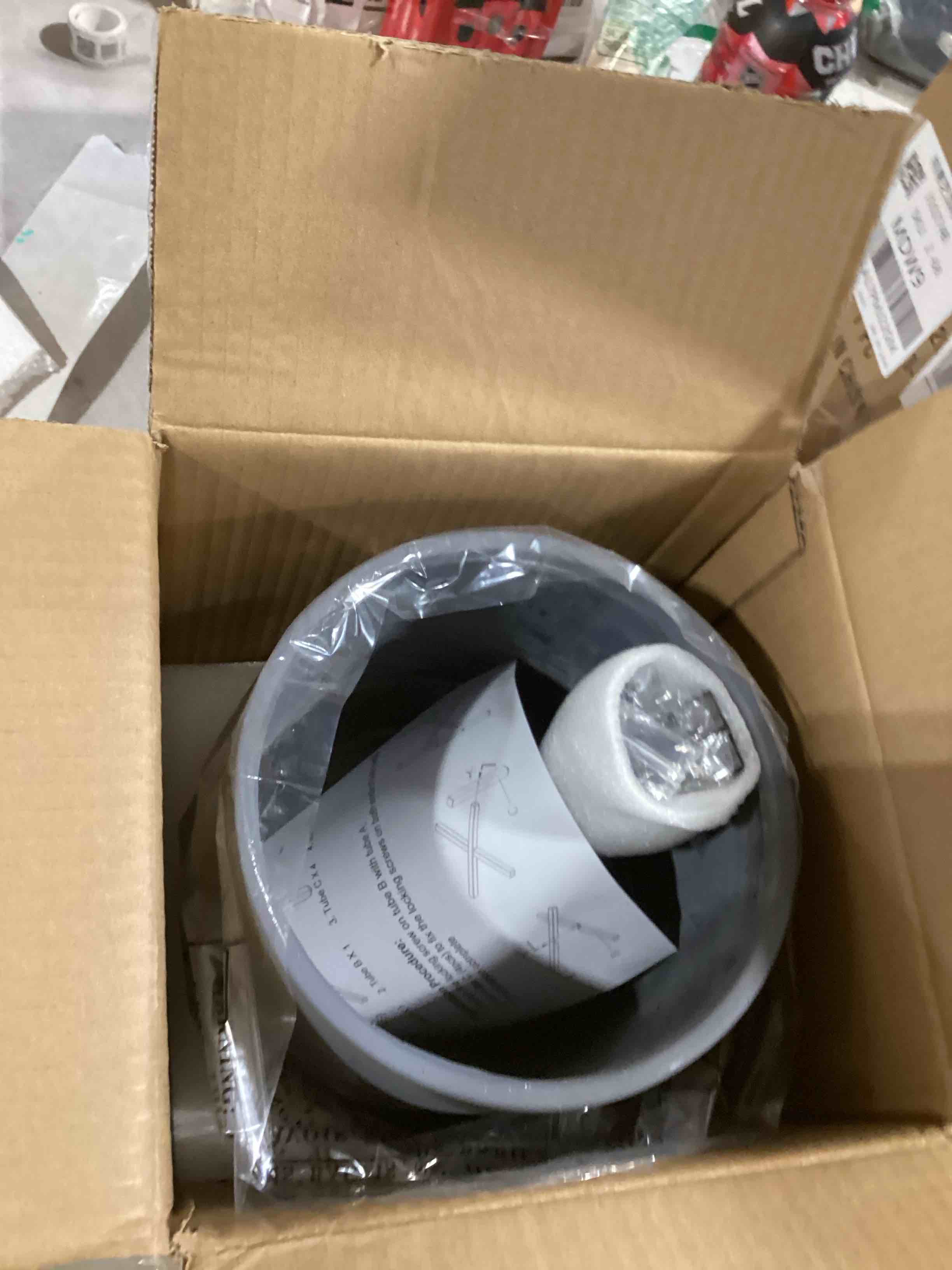 https://s3.amazonaws.com/lotting-images-prod/bidfta/TEA2815739_1750269069002.jpeg