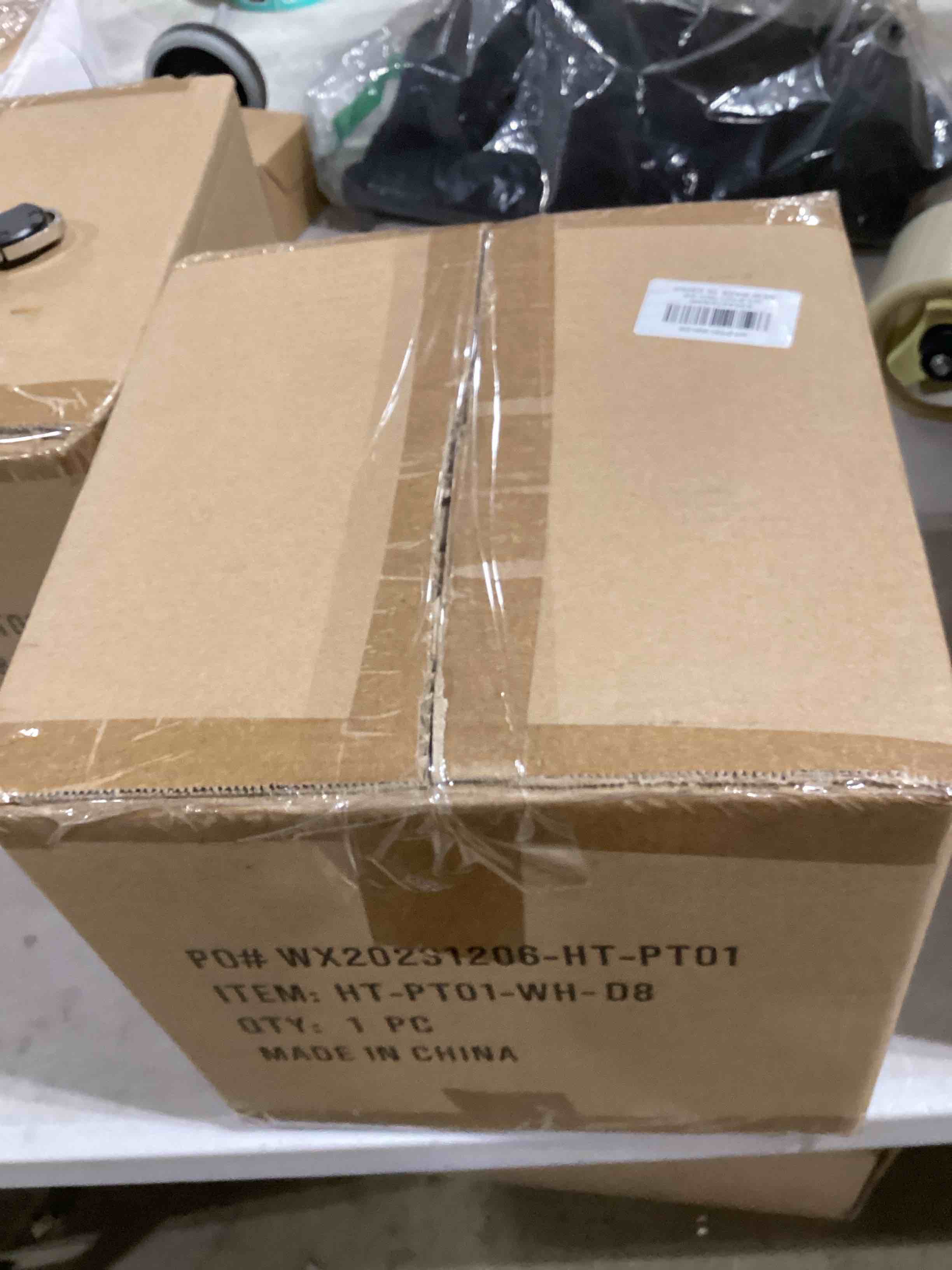 https://s3.amazonaws.com/lotting-images-prod/bidfta/TEA2815754_1750271497991.jpeg