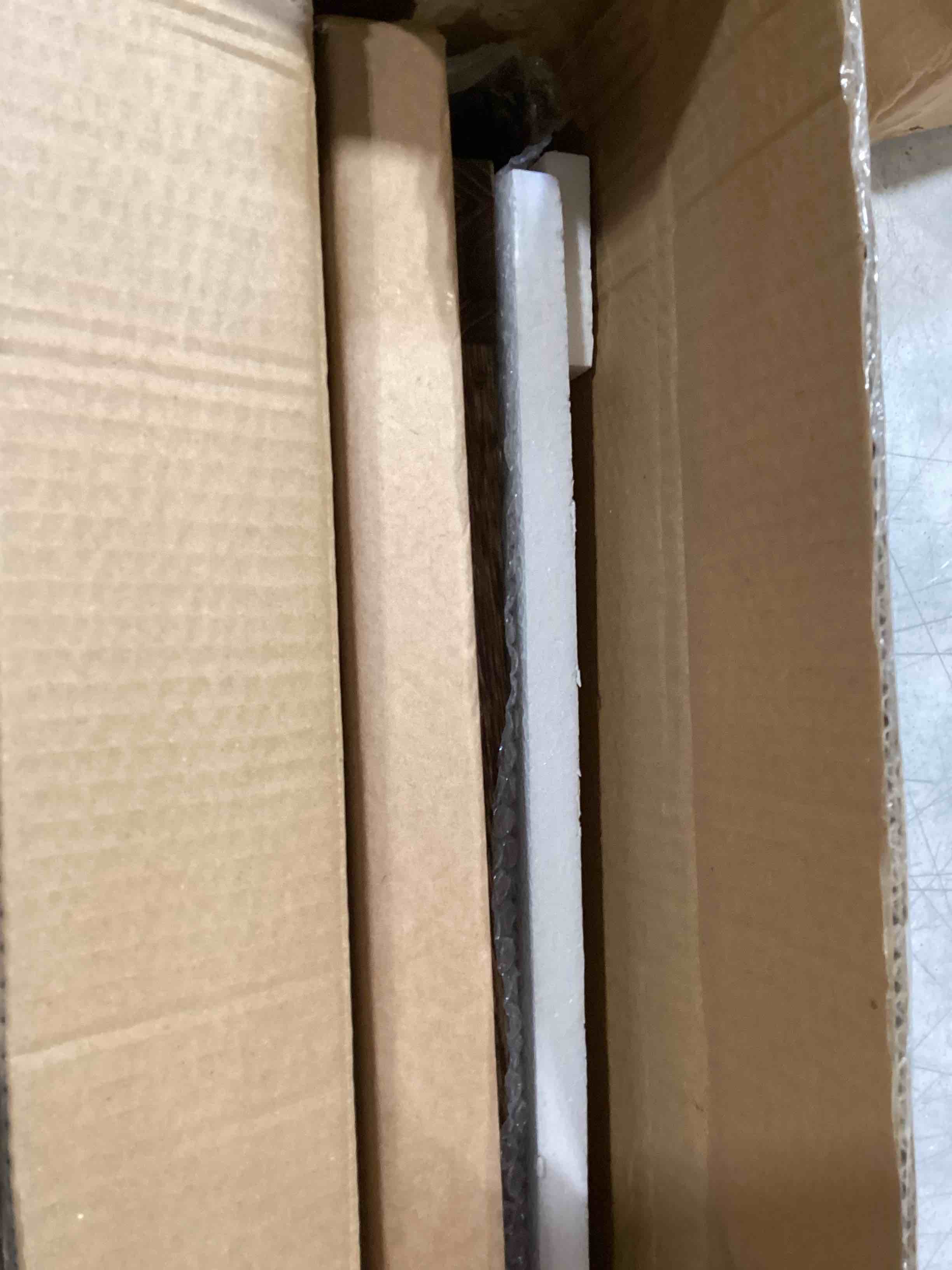 https://s3.amazonaws.com/lotting-images-prod/bidfta/TEA2815836_1750686922758.jpeg