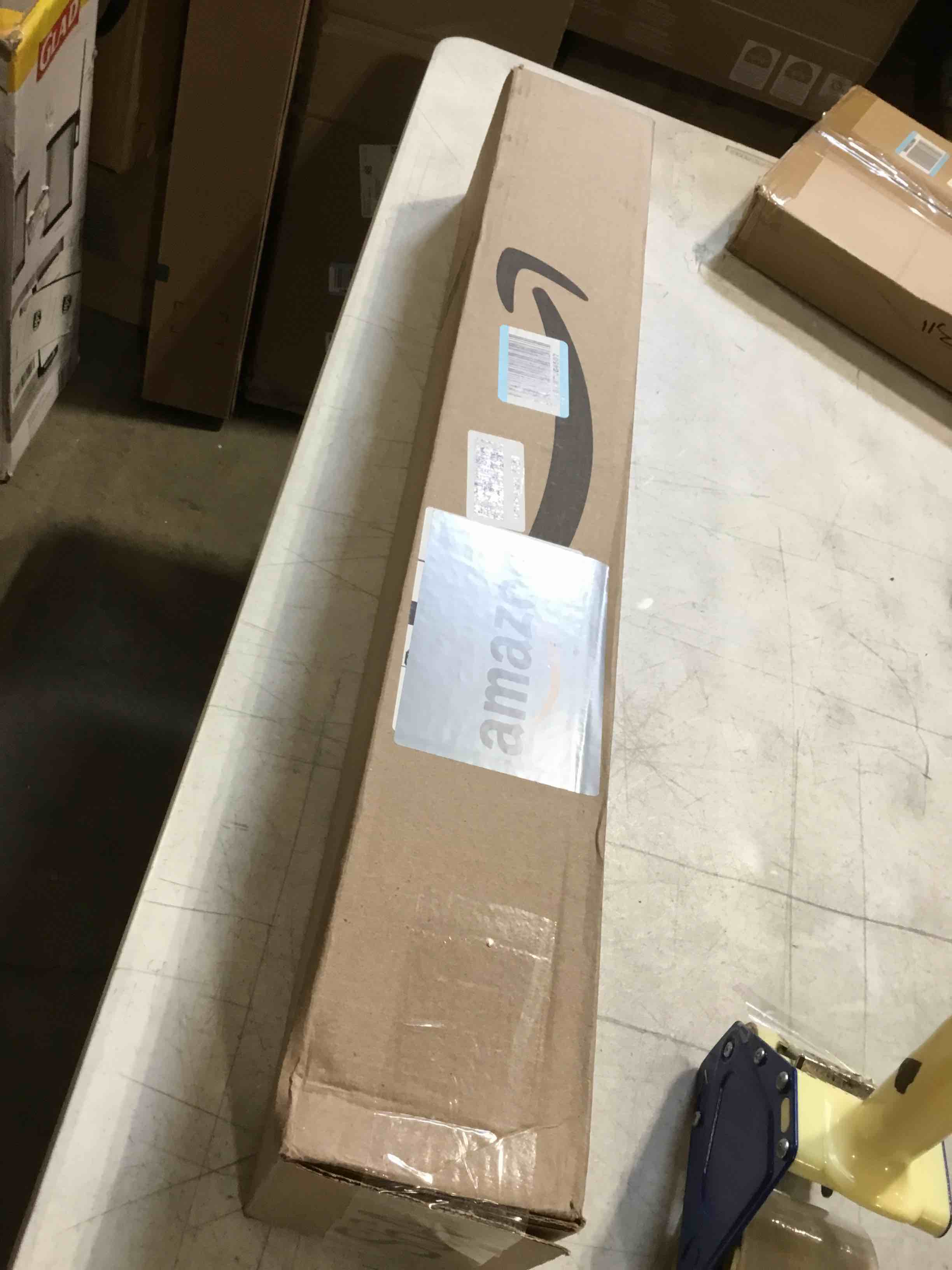 https://s3.amazonaws.com/lotting-images-prod/bidfta/TEA2815934_1750708169105.jpeg