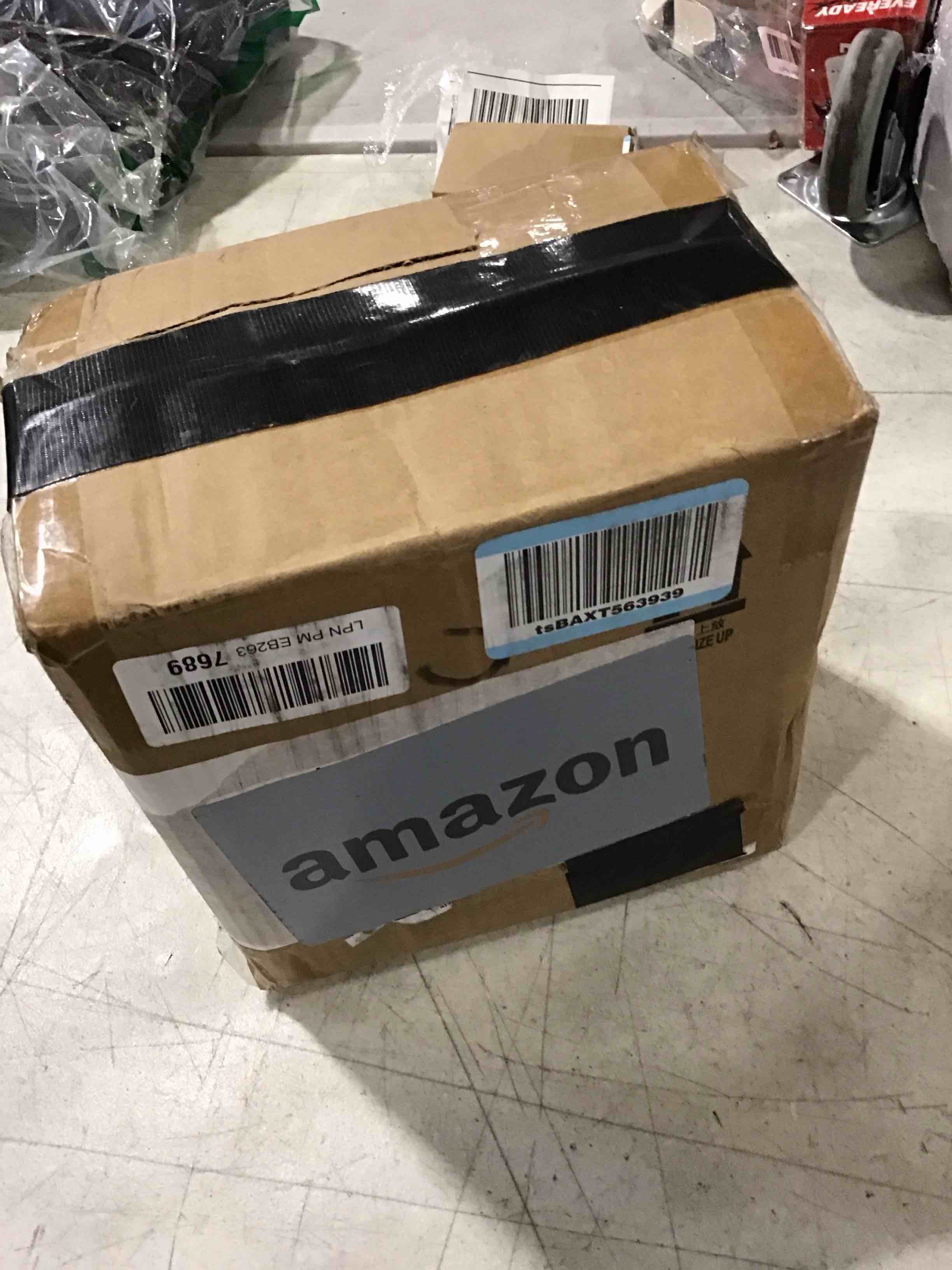 https://s3.amazonaws.com/lotting-images-prod/bidfta/TEA2815935_1750763557520.jpeg