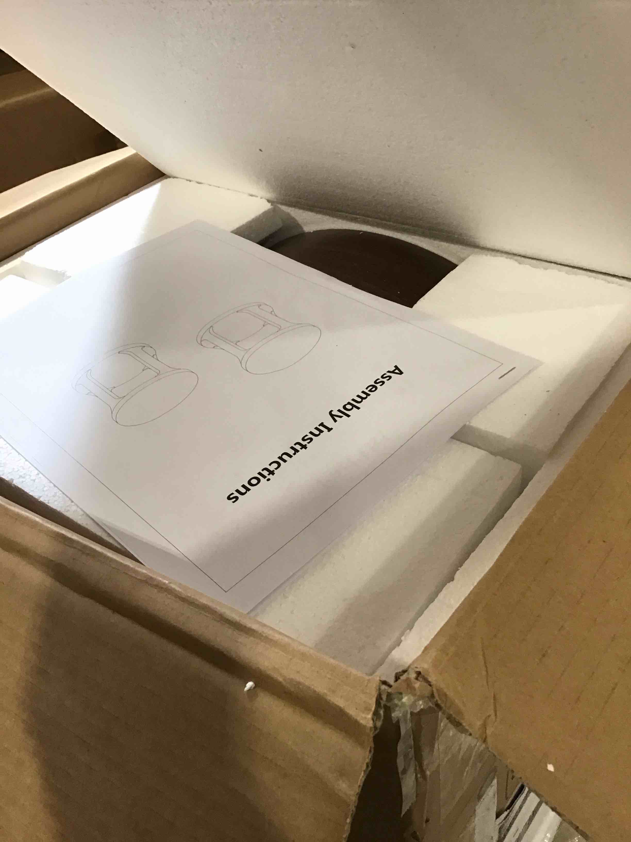 https://s3.amazonaws.com/lotting-images-prod/bidfta/TEA2815991_1750784276274.jpeg