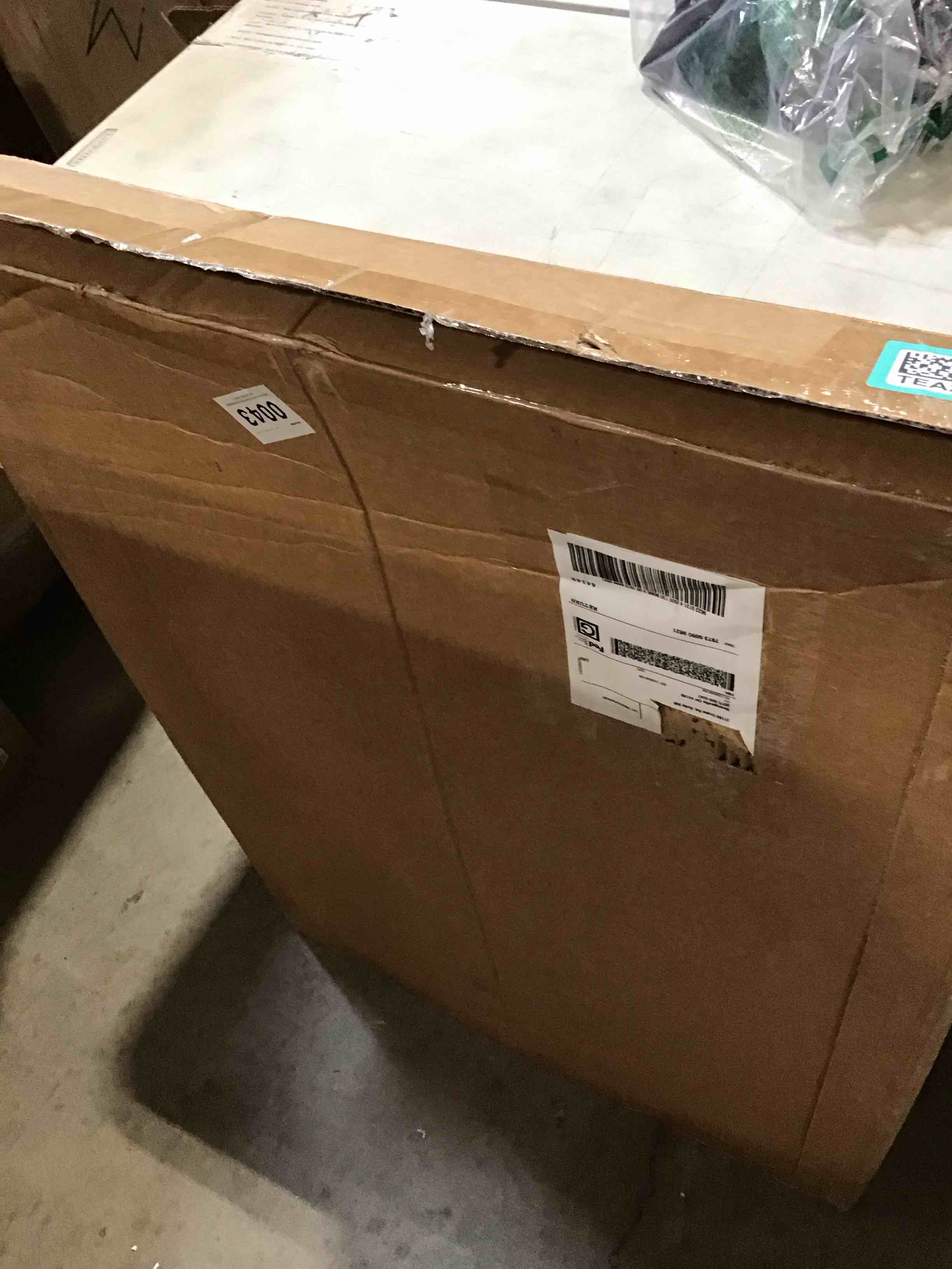 https://s3.amazonaws.com/lotting-images-prod/bidfta/TEA2815994_1750785026481.jpeg