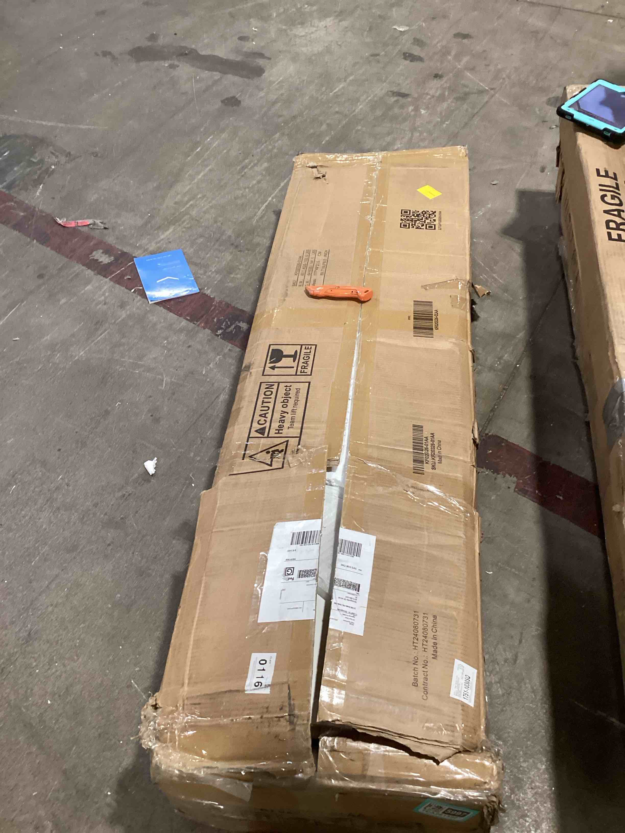 https://s3.amazonaws.com/lotting-images-prod/bidfta/TEA2815997_1750787301777.jpeg