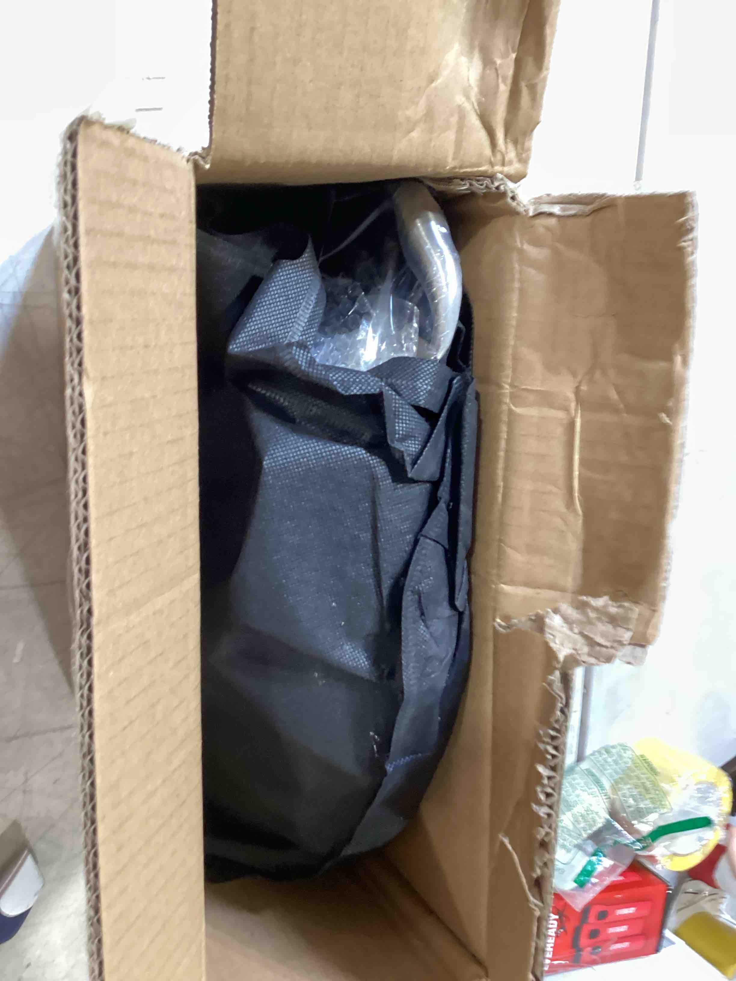 https://s3.amazonaws.com/lotting-images-prod/bidfta/TEA2816398_1751561845133.jpeg