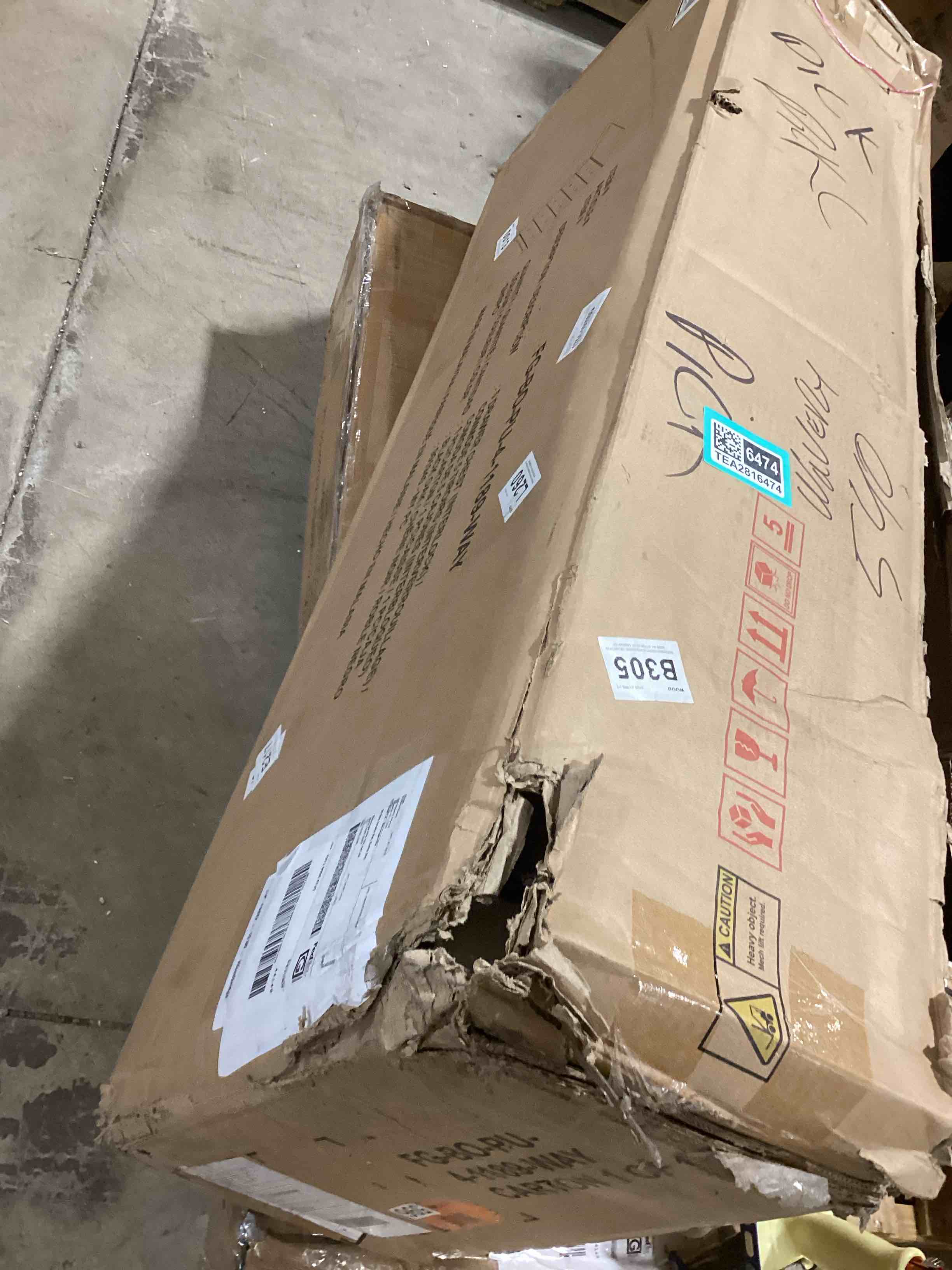 https://s3.amazonaws.com/lotting-images-prod/bidfta/TEA2816474_1751906397149.jpeg