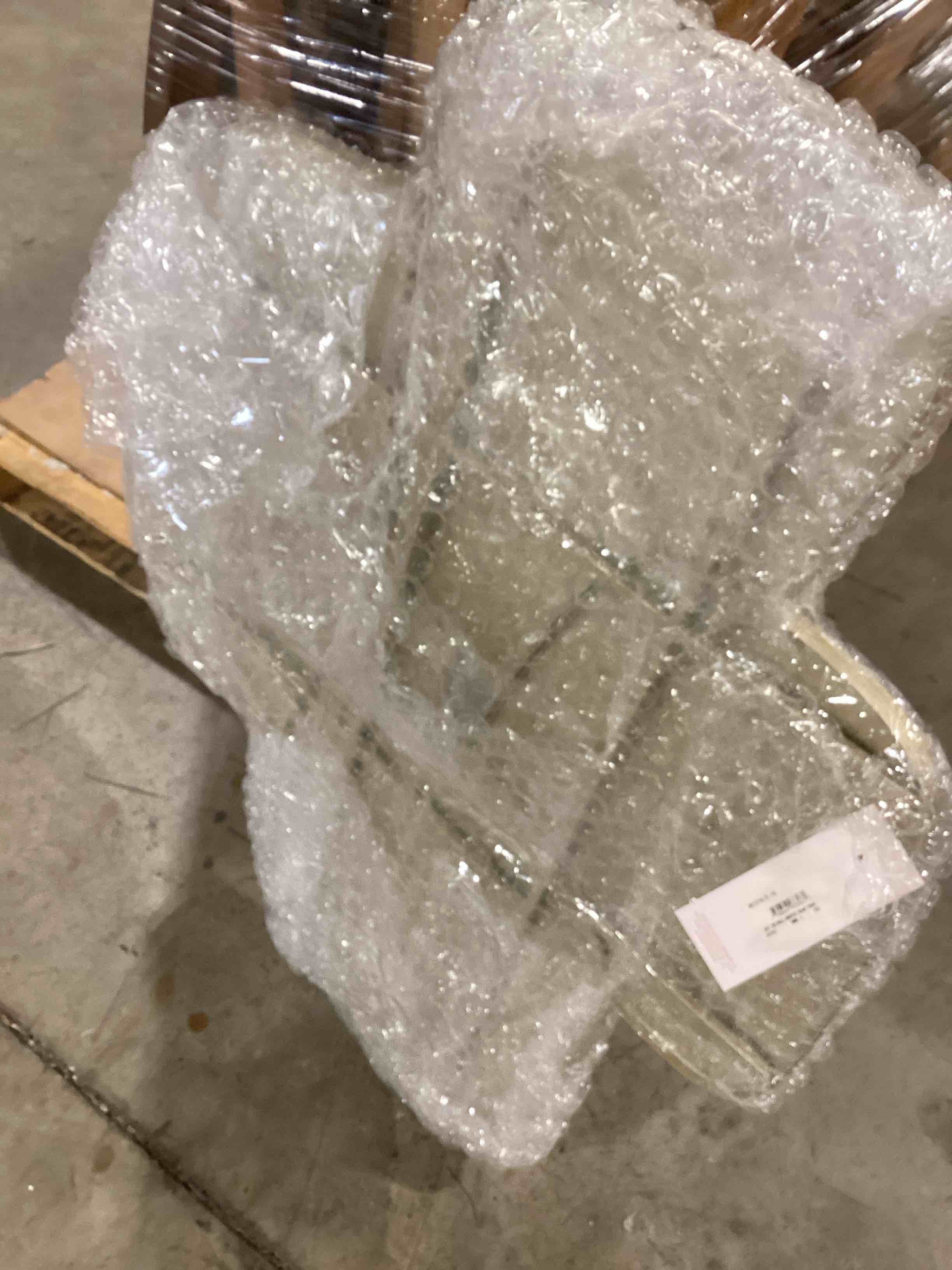 https://s3.amazonaws.com/lotting-images-prod/bidfta/TEA2817238_1752586566326.jpeg