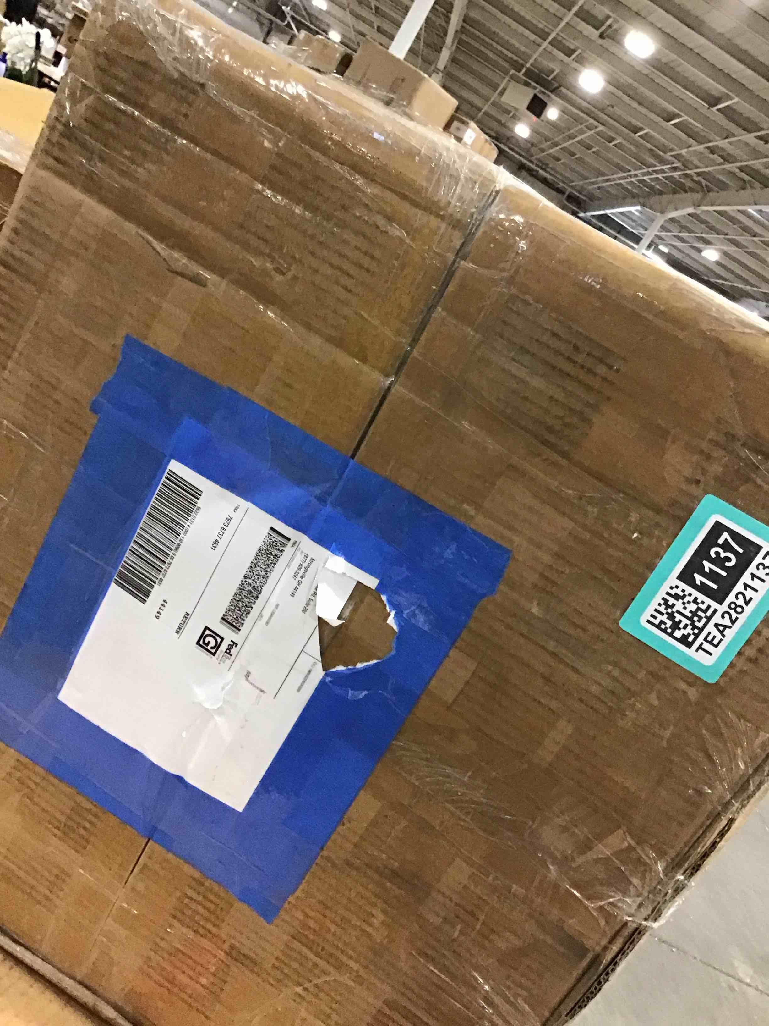 https://s3.amazonaws.com/lotting-images-prod/bidfta/TEA2821137_1751295082651.jpeg