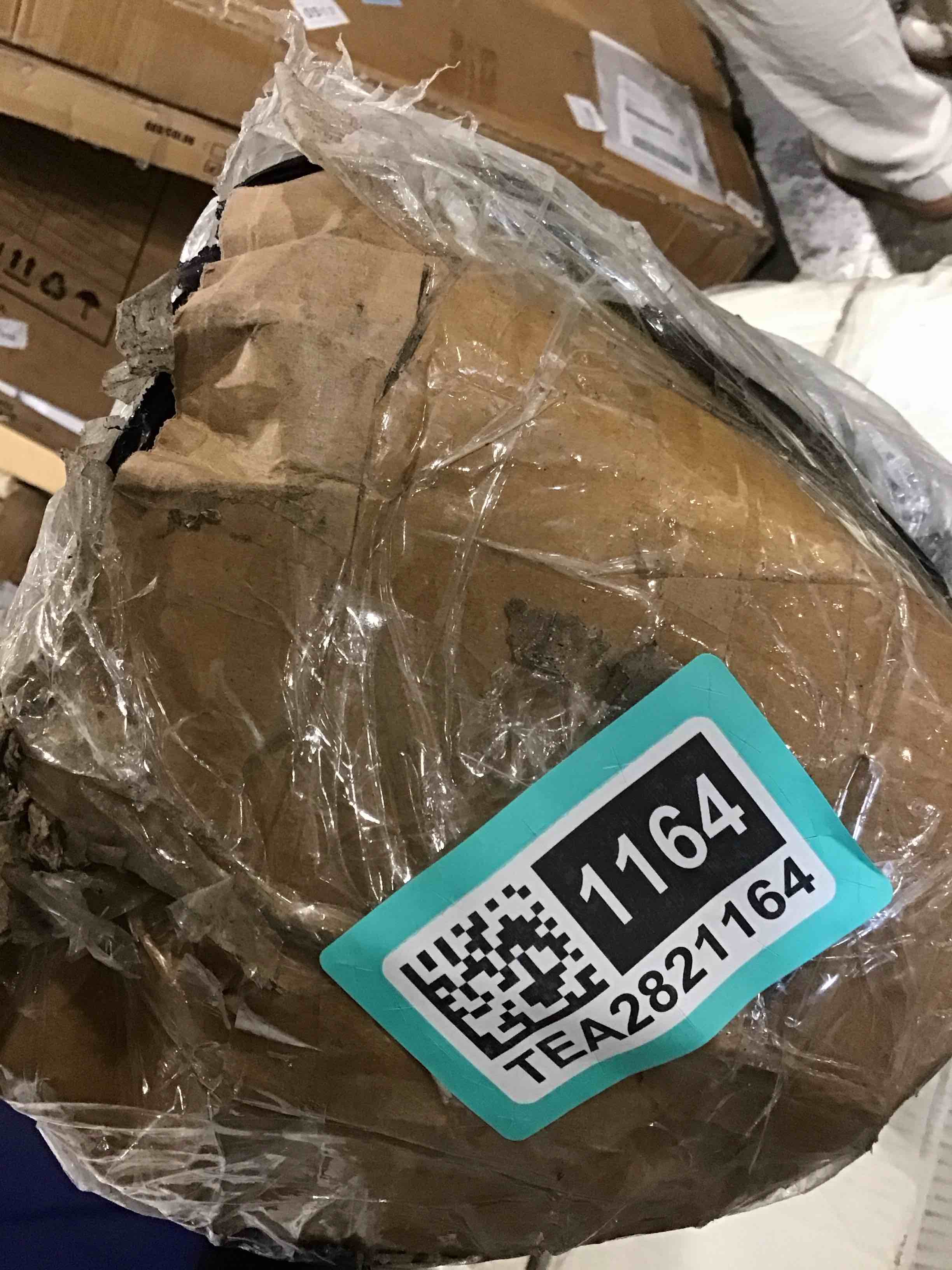 https://s3.amazonaws.com/lotting-images-prod/bidfta/TEA2821164_1751308317778.jpeg