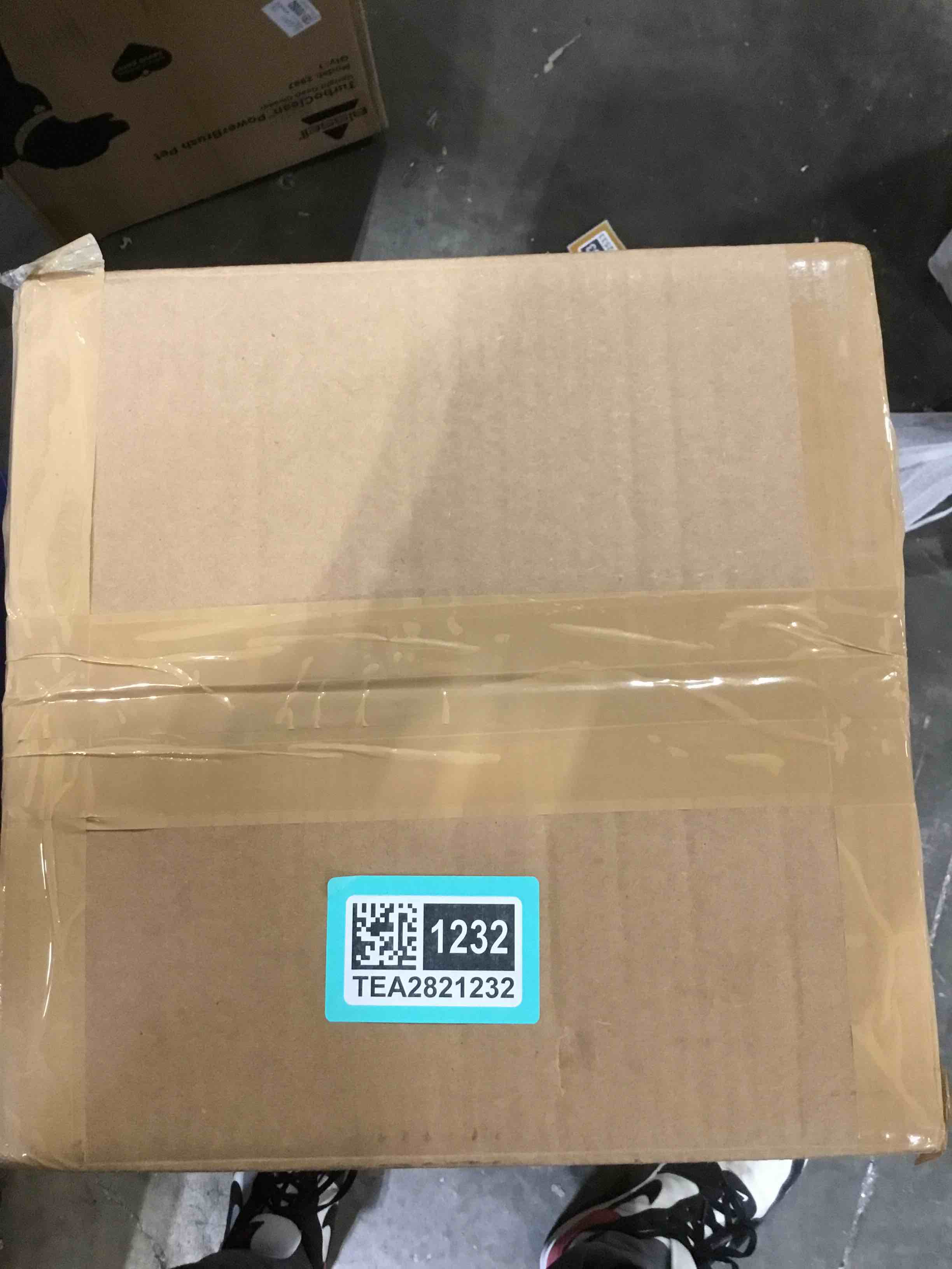 https://s3.amazonaws.com/lotting-images-prod/bidfta/TEA2821232_1751397607636.jpeg