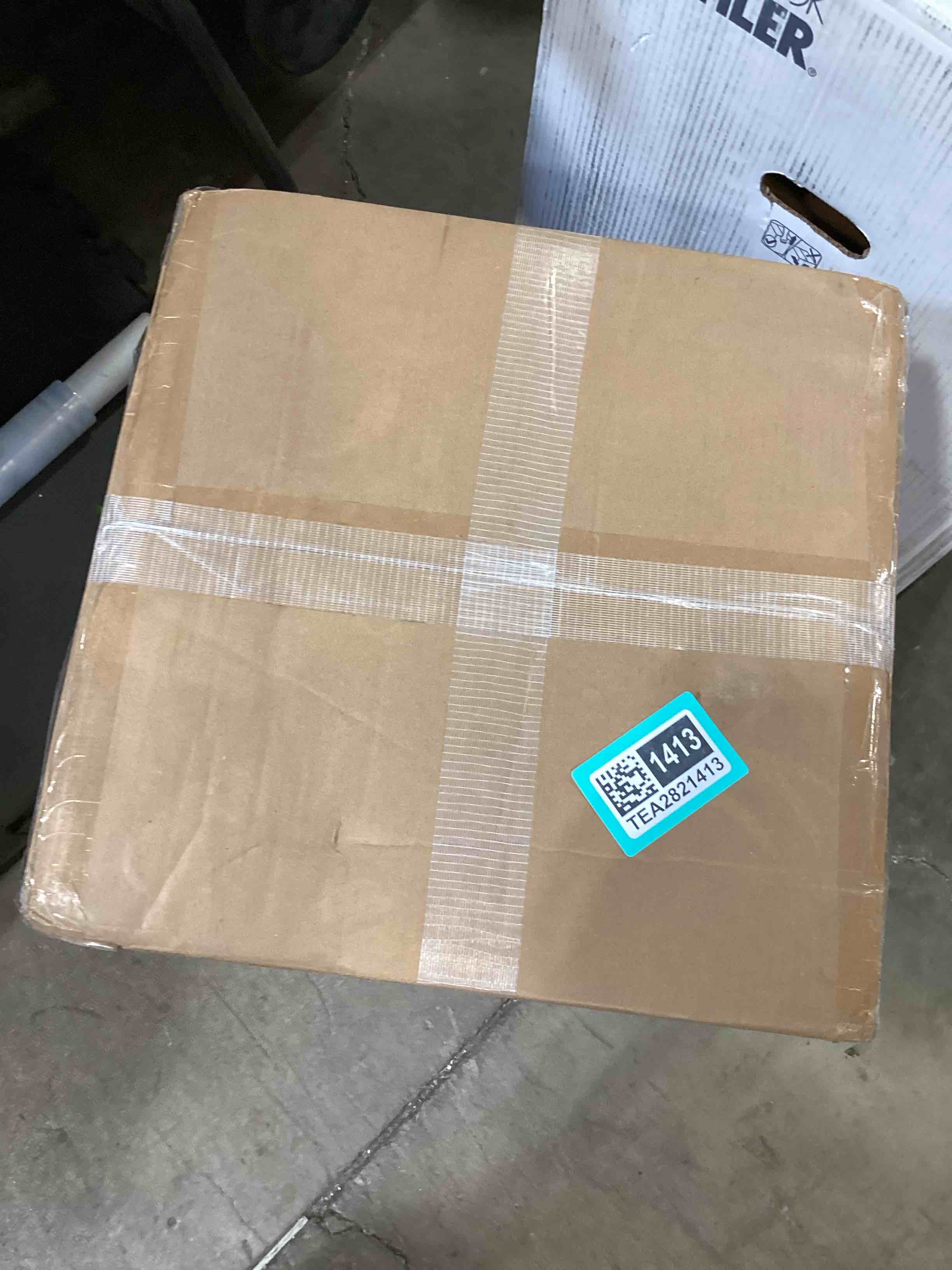 https://s3.amazonaws.com/lotting-images-prod/bidfta/TEA2821413_1751898429918.jpeg