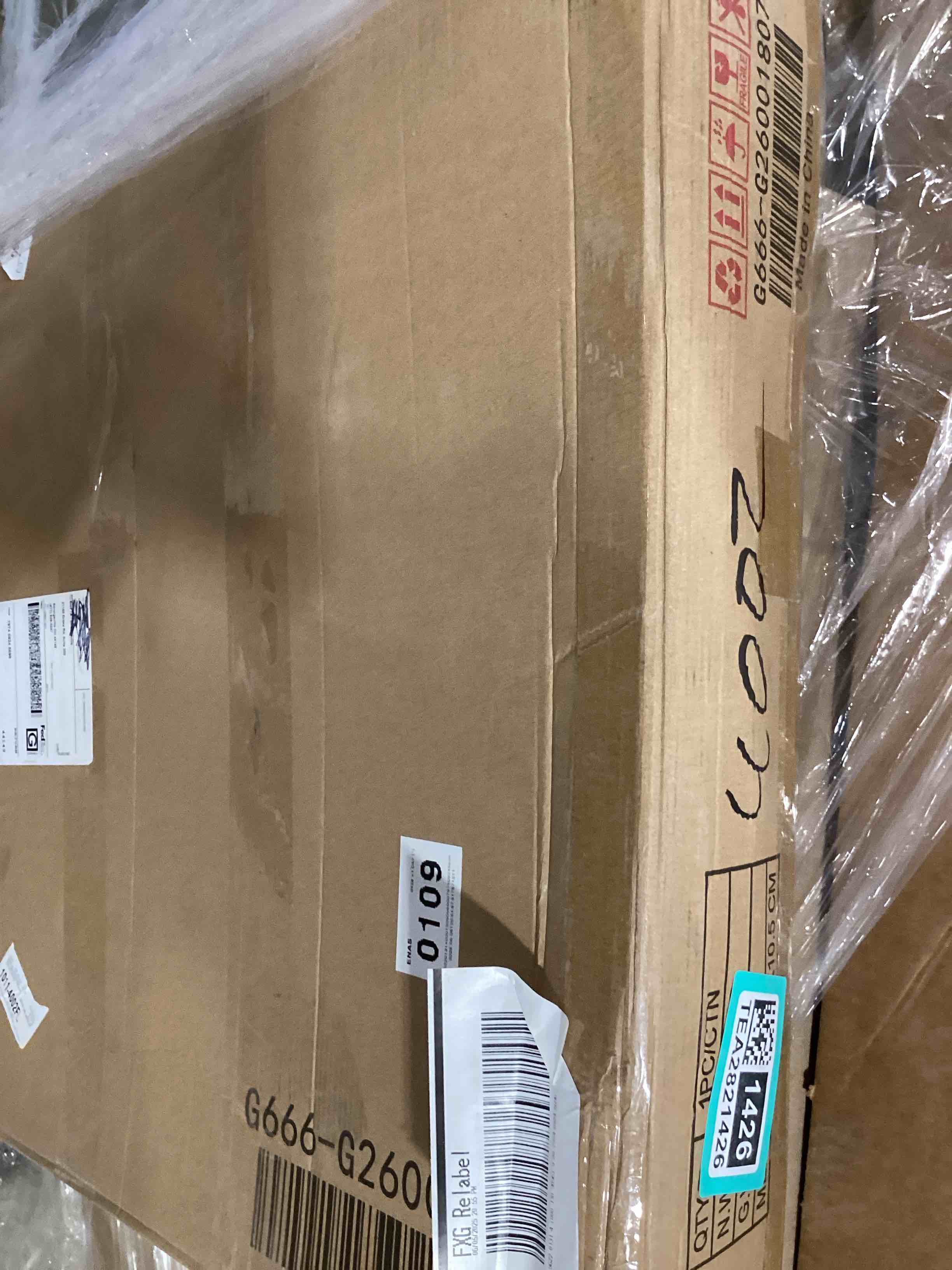 https://s3.amazonaws.com/lotting-images-prod/bidfta/TEA2821426_1751903770540.jpeg