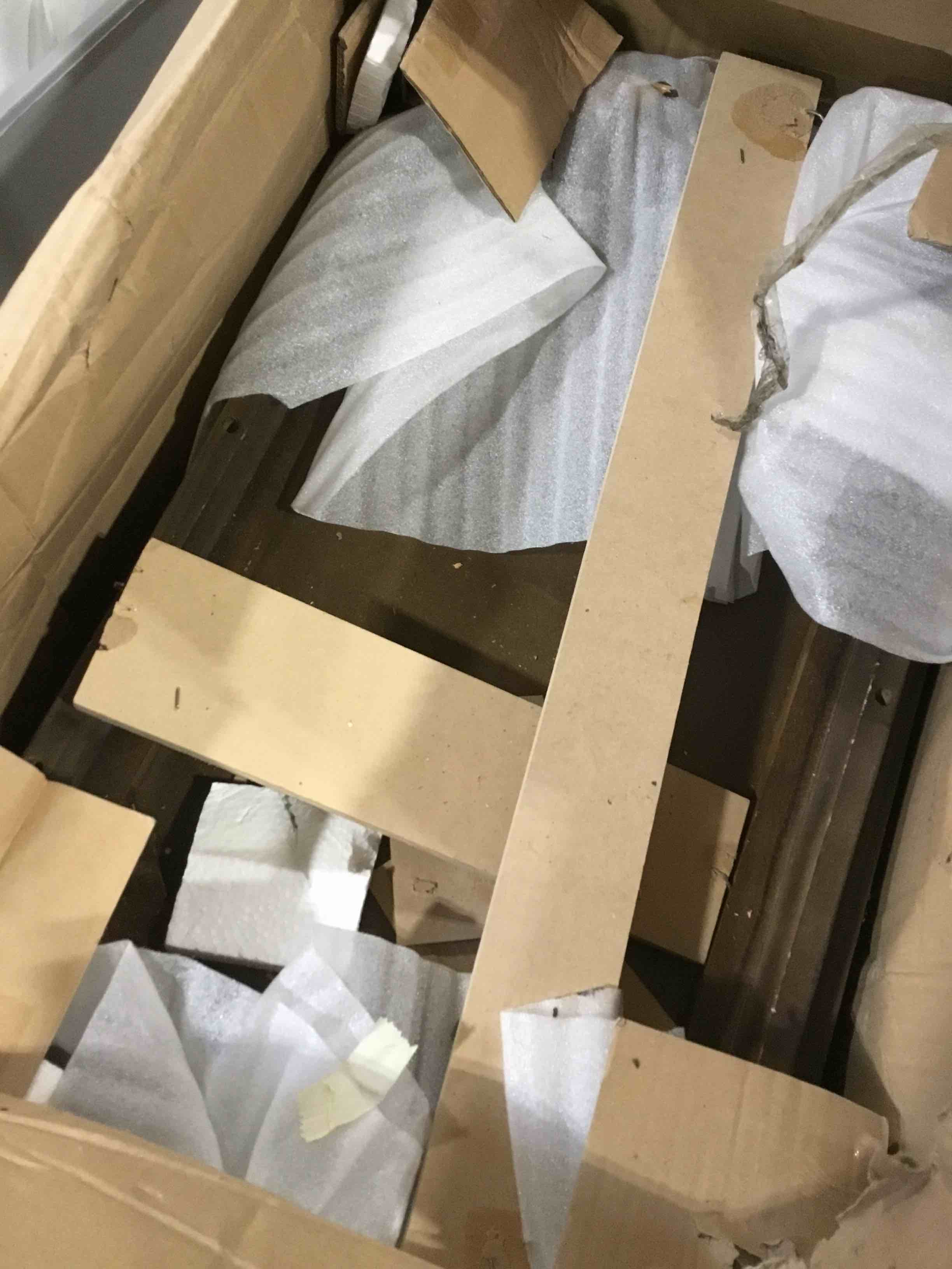https://s3.amazonaws.com/lotting-images-prod/bidfta/TEA2821523_1751984155625.jpeg