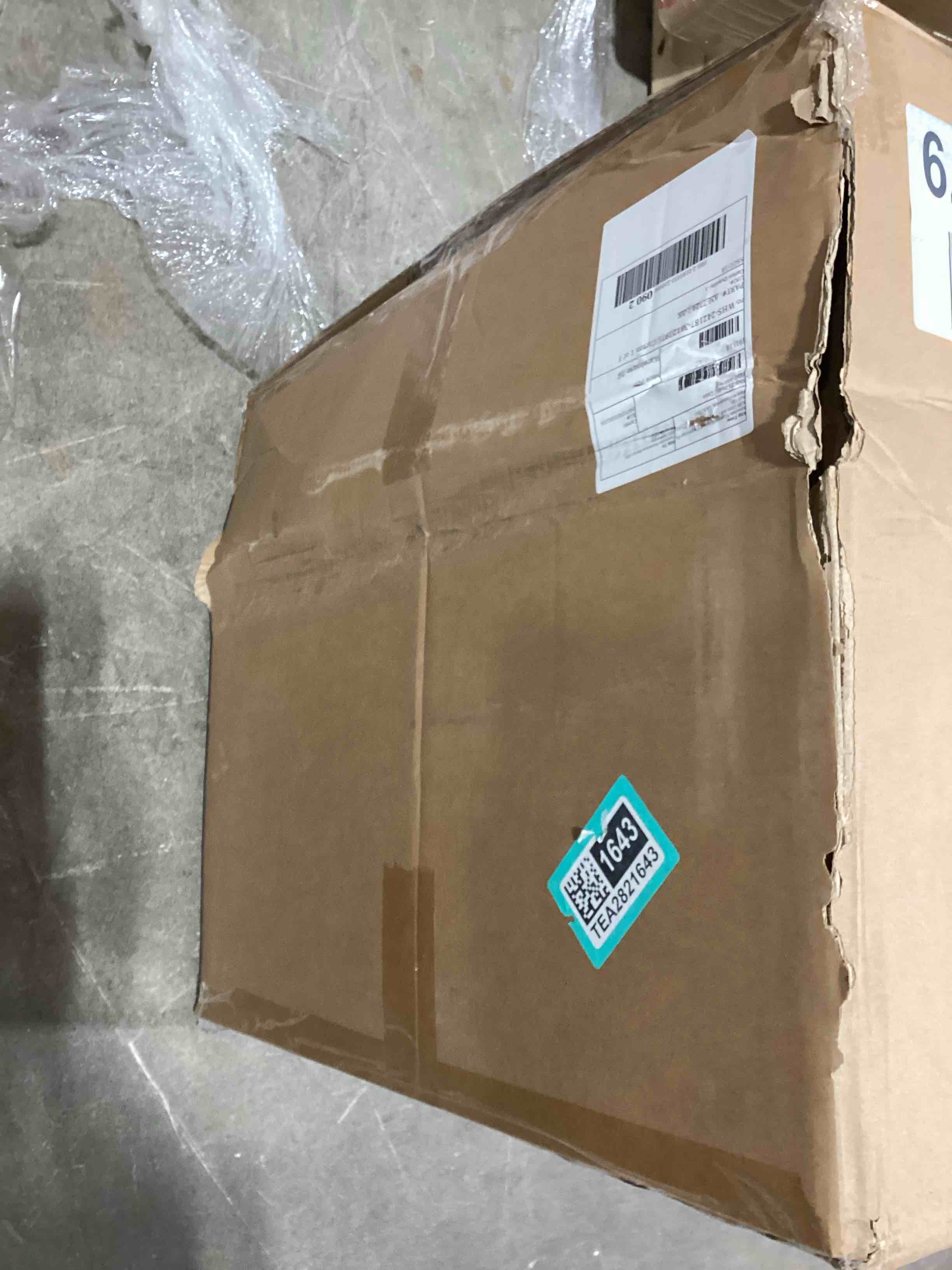 https://s3.amazonaws.com/lotting-images-prod/bidfta/TEA2821643_1752148083215.jpeg
