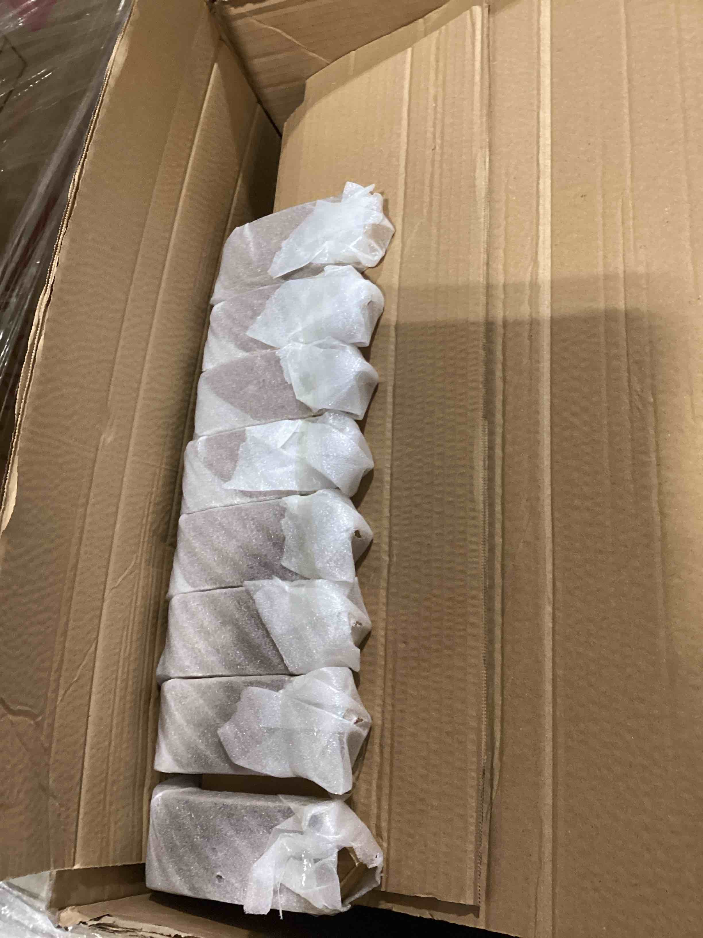 https://s3.amazonaws.com/lotting-images-prod/bidfta/TEA2821643_1752148123090.jpeg