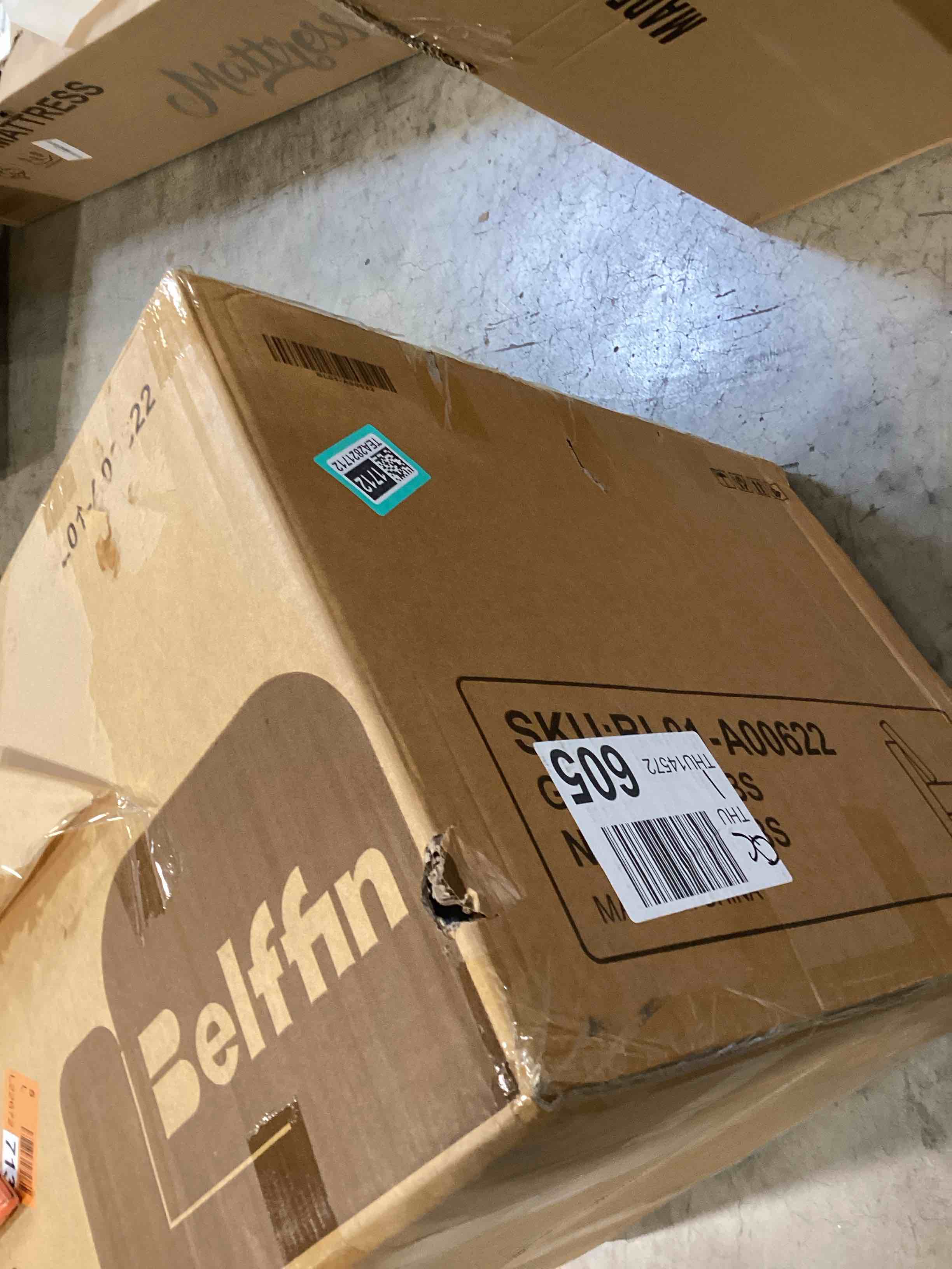 https://s3.amazonaws.com/lotting-images-prod/bidfta/TEA2821712_1752160026487.jpeg
