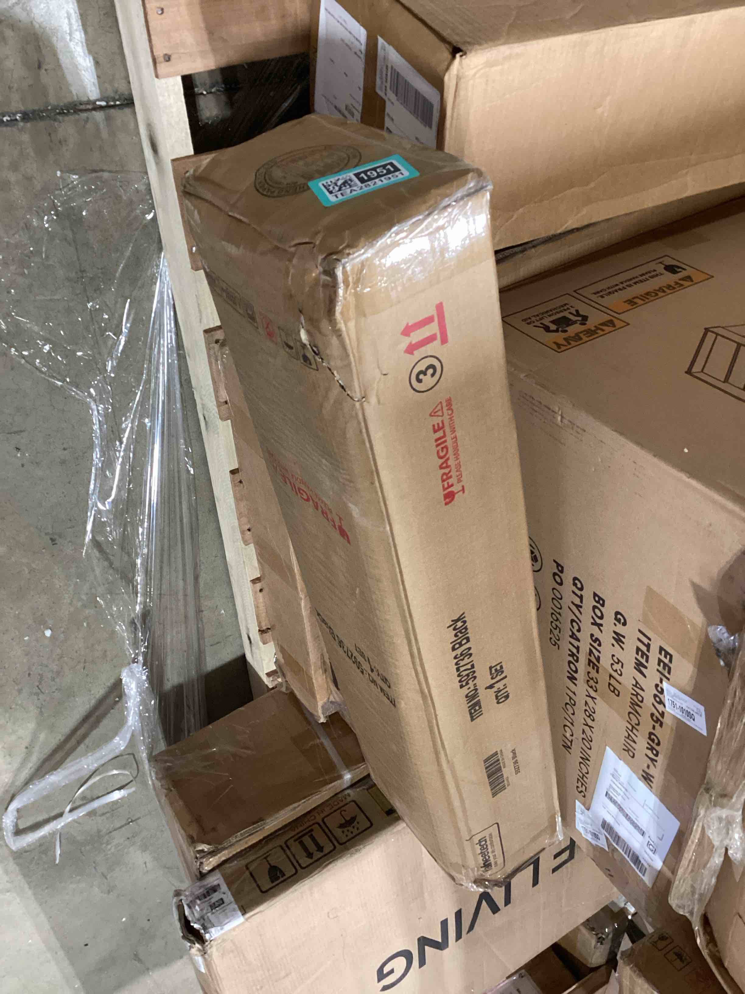 https://s3.amazonaws.com/lotting-images-prod/bidfta/TEA2821952_1752601739867.jpeg