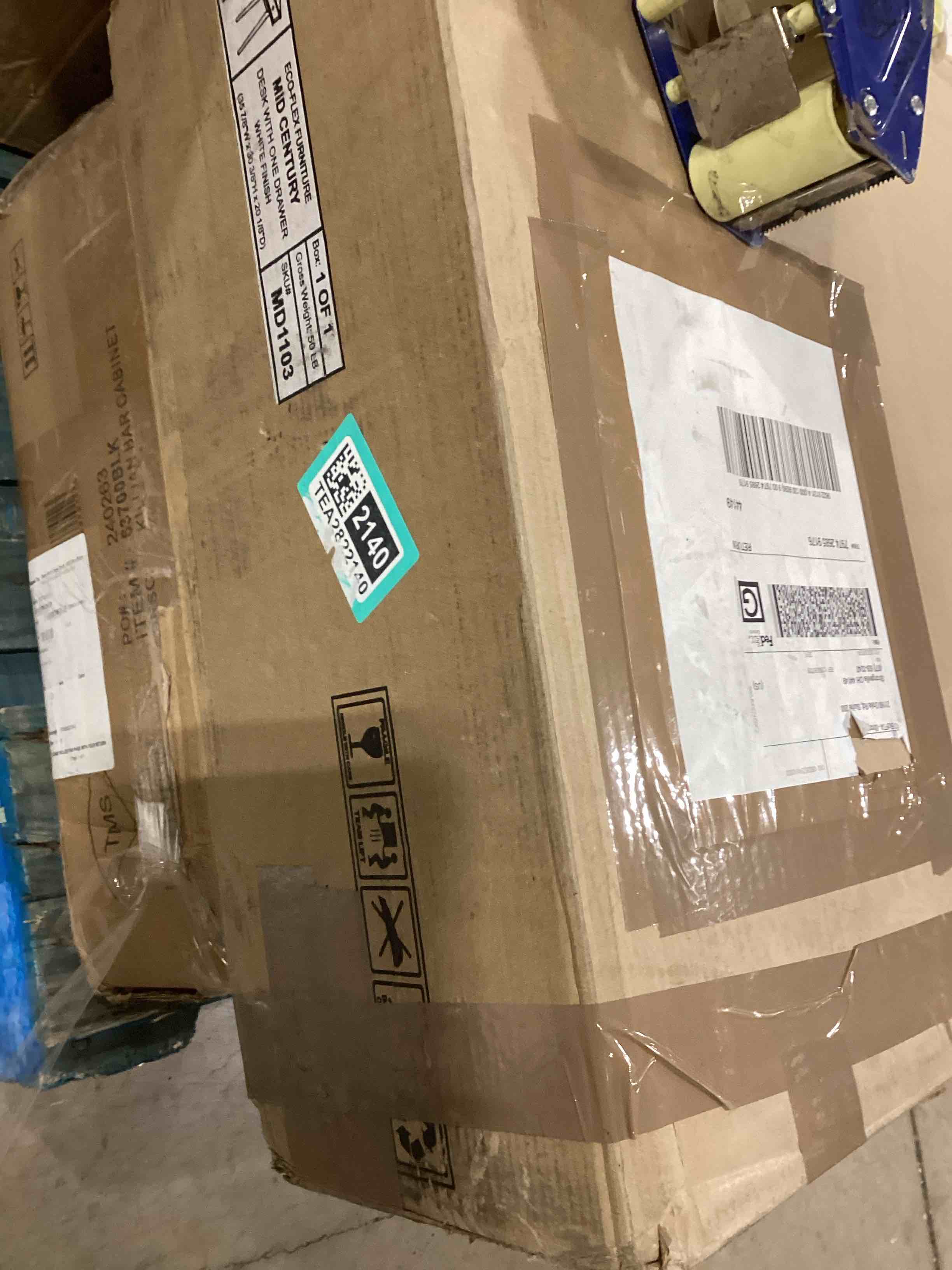 https://s3.amazonaws.com/lotting-images-prod/bidfta/TEA2822140_1753096918245.jpeg