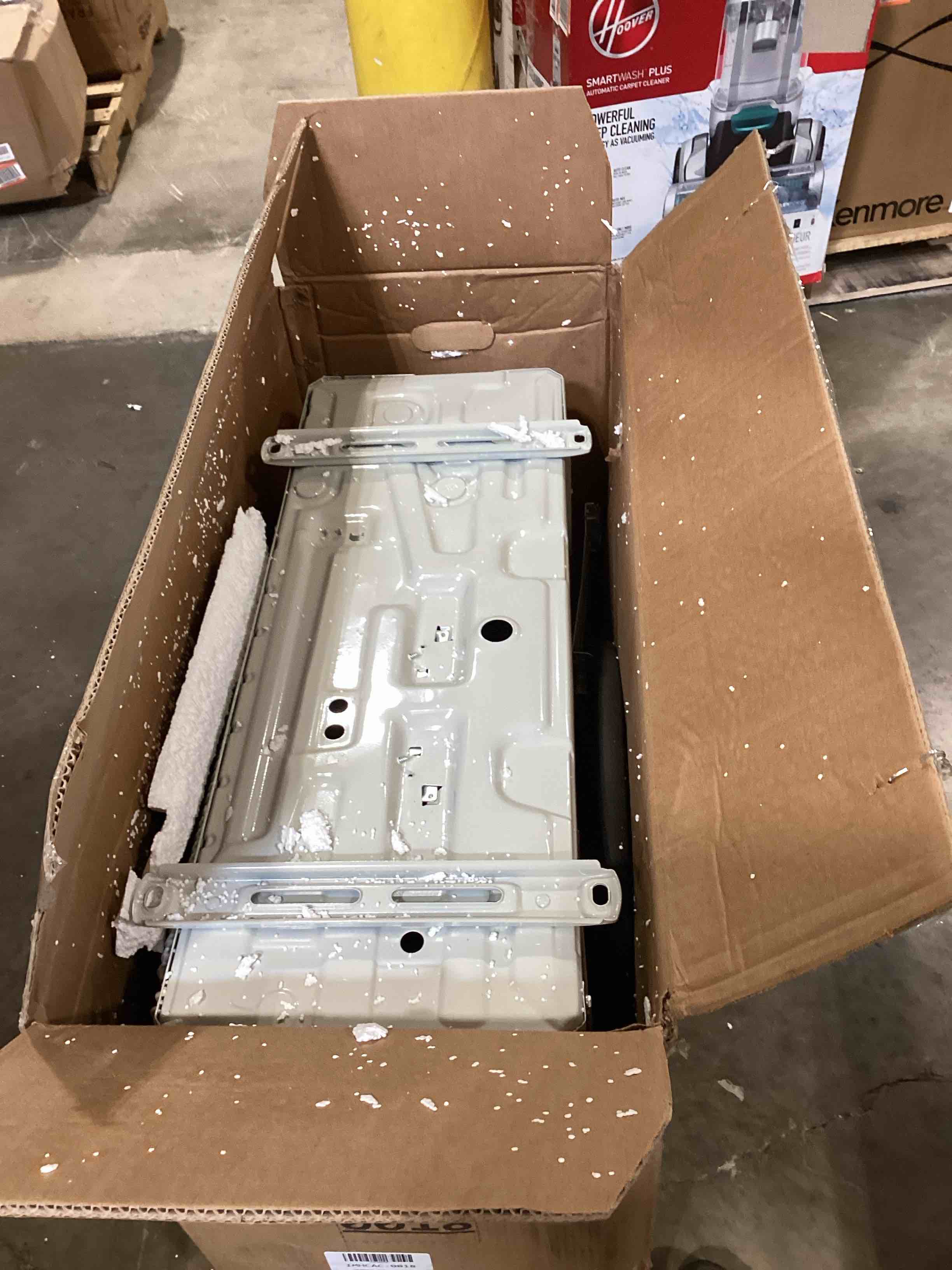 https://s3.amazonaws.com/lotting-images-prod/bidfta/TEA2822523_1753728294323.jpeg