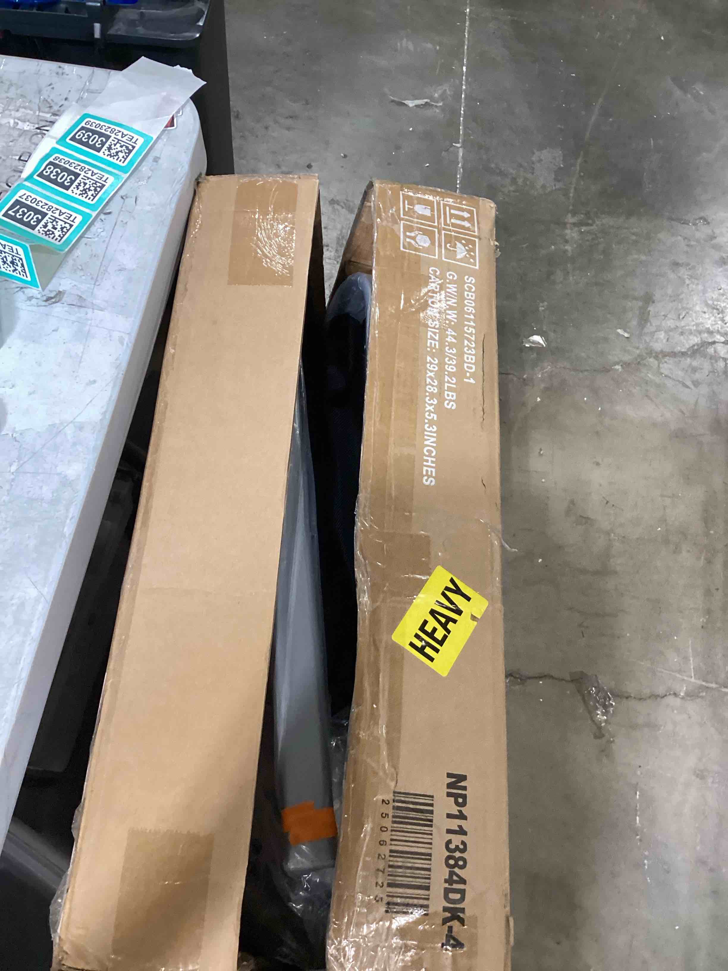 https://s3.amazonaws.com/lotting-images-prod/bidfta/TEA2823040_1754416157618.jpeg