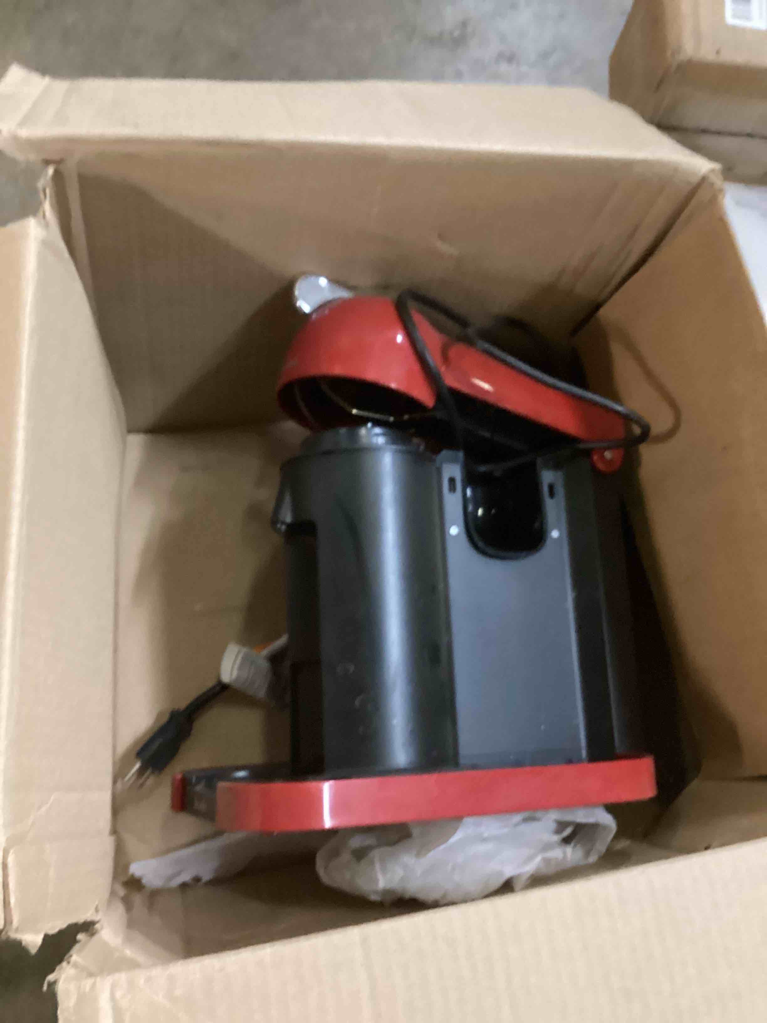 https://s3.amazonaws.com/lotting-images-prod/bidfta/TEA2848215_1746376620048.jpeg
