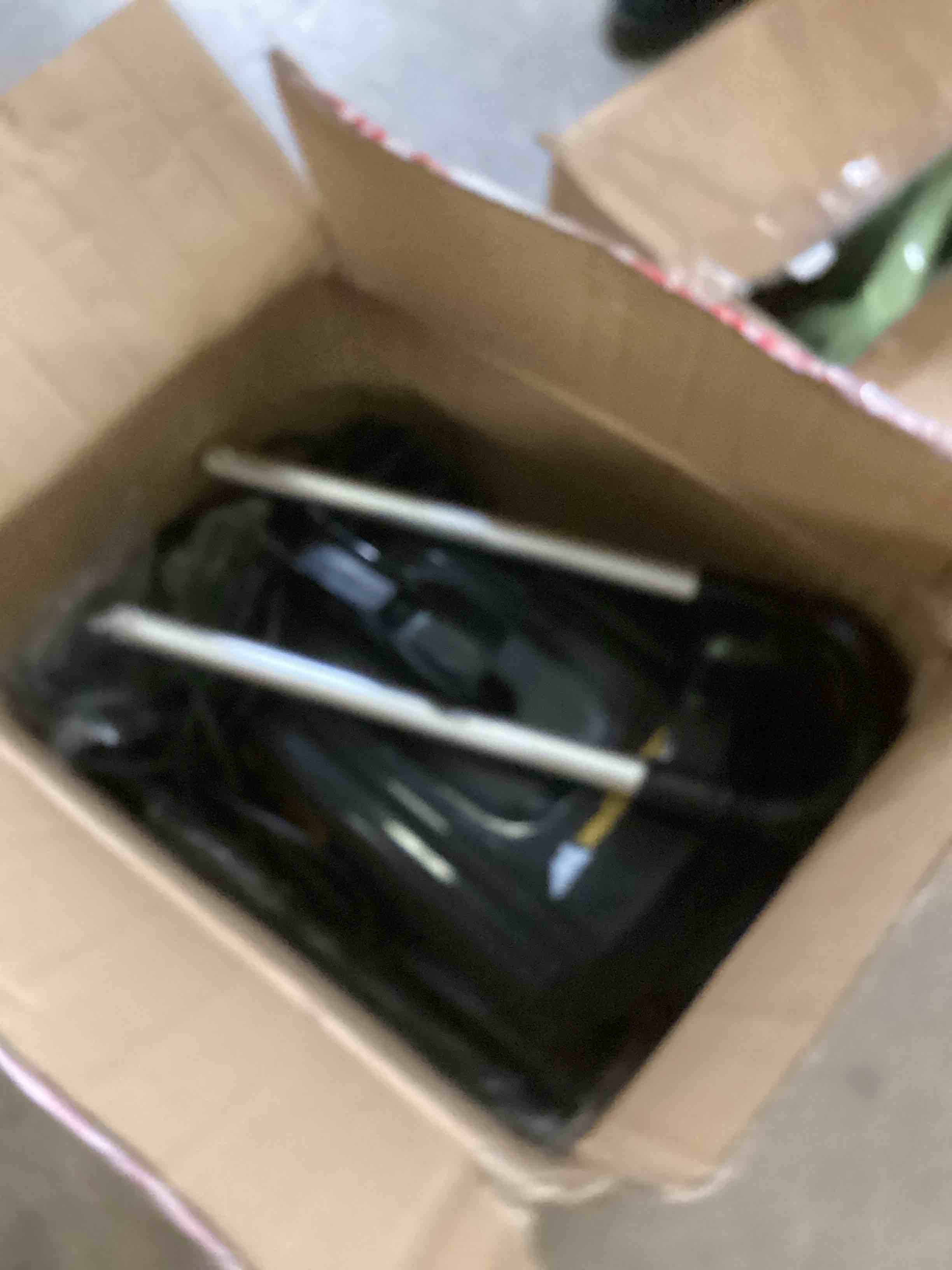 https://s3.amazonaws.com/lotting-images-prod/bidfta/TEA2848218_1746377033087.jpeg