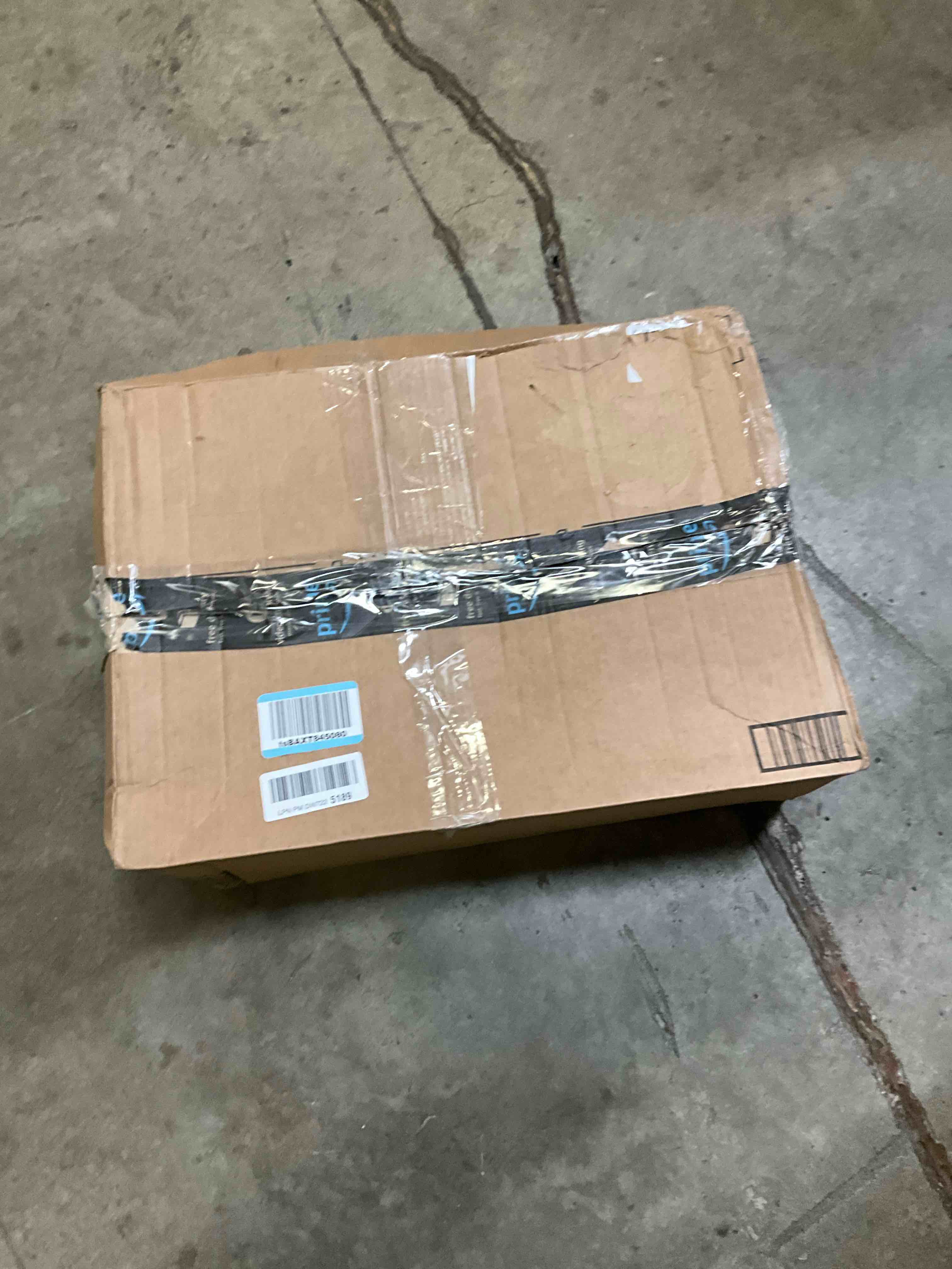 https://s3.amazonaws.com/lotting-images-prod/bidfta/TEA2848302_1746384276759.jpeg