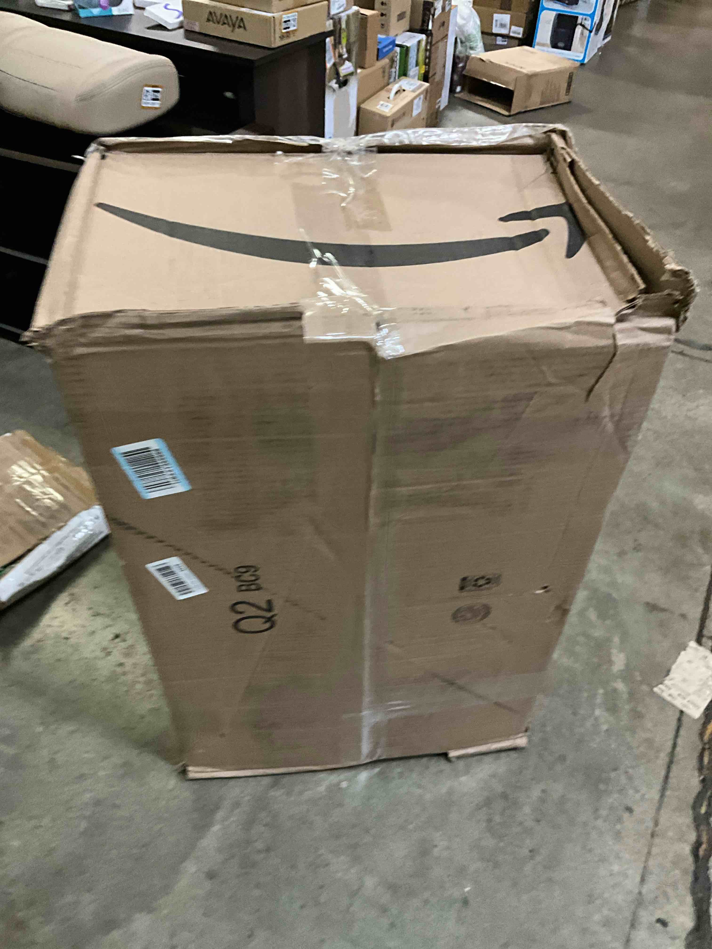https://s3.amazonaws.com/lotting-images-prod/bidfta/TEA2848307_1746384454561.jpeg