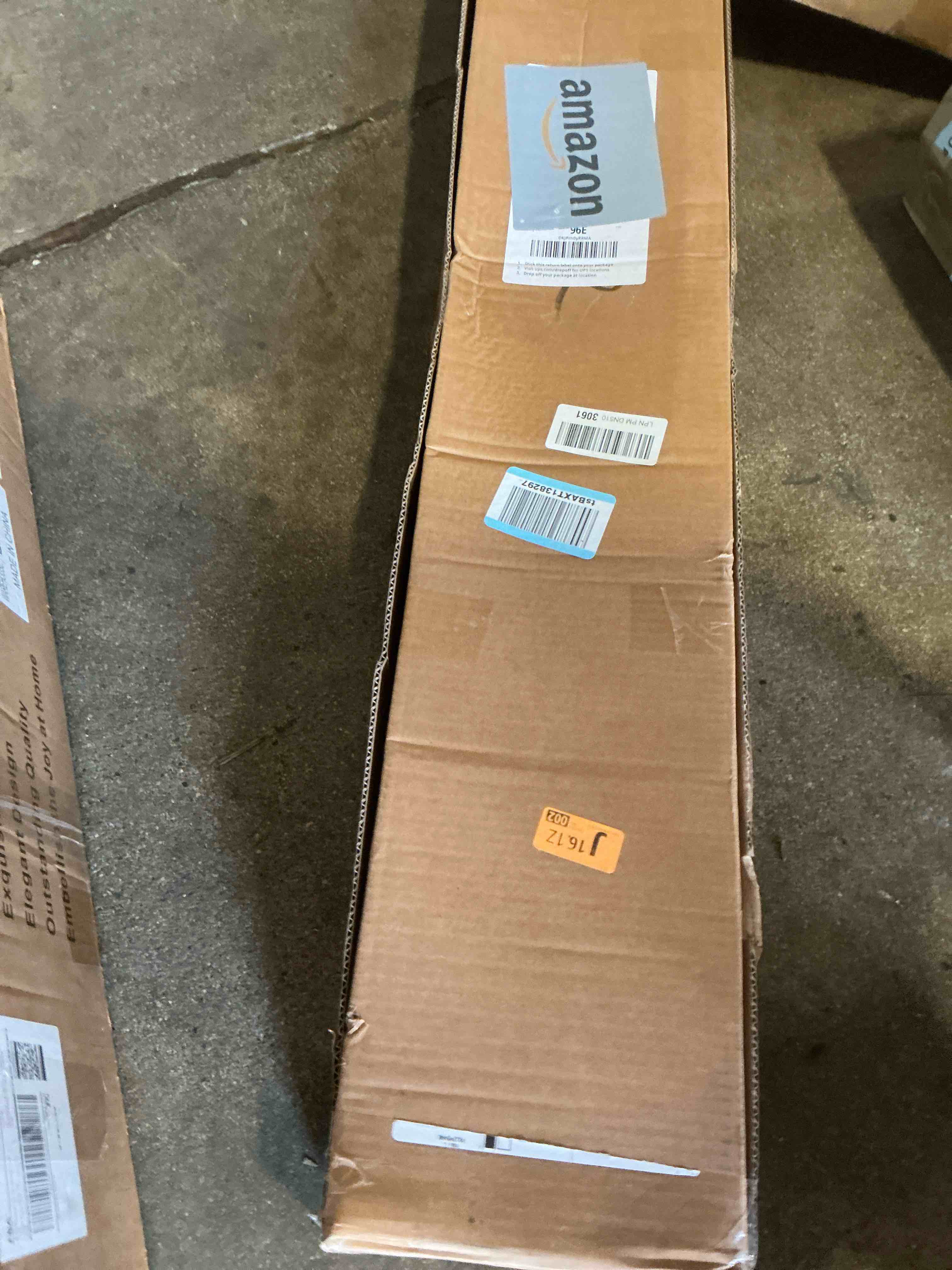https://s3.amazonaws.com/lotting-images-prod/bidfta/TEA2848461_1746471060621.jpeg