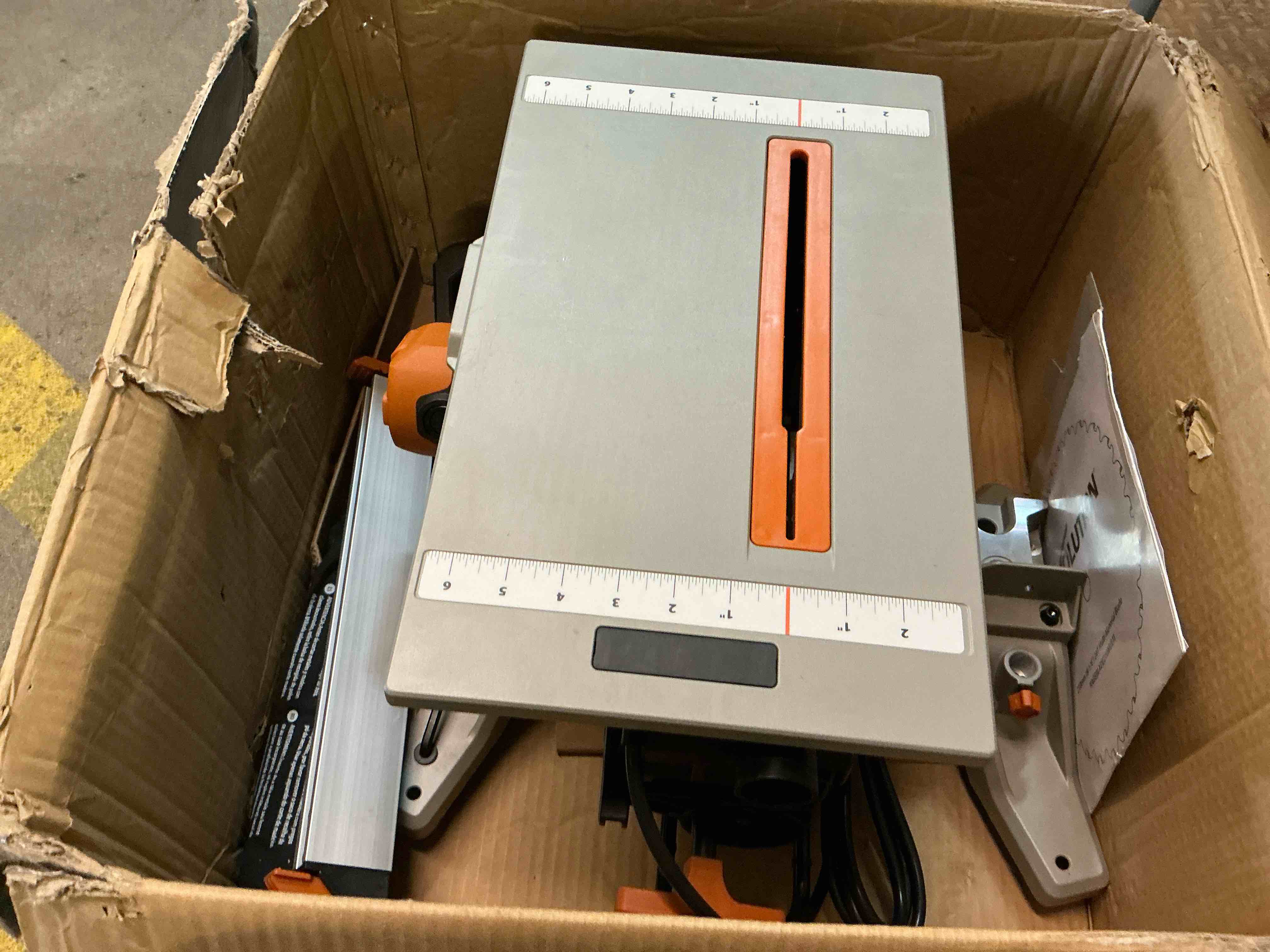 https://s3.amazonaws.com/lotting-images-prod/bidfta/TEA2848524_1746735453337.jpeg