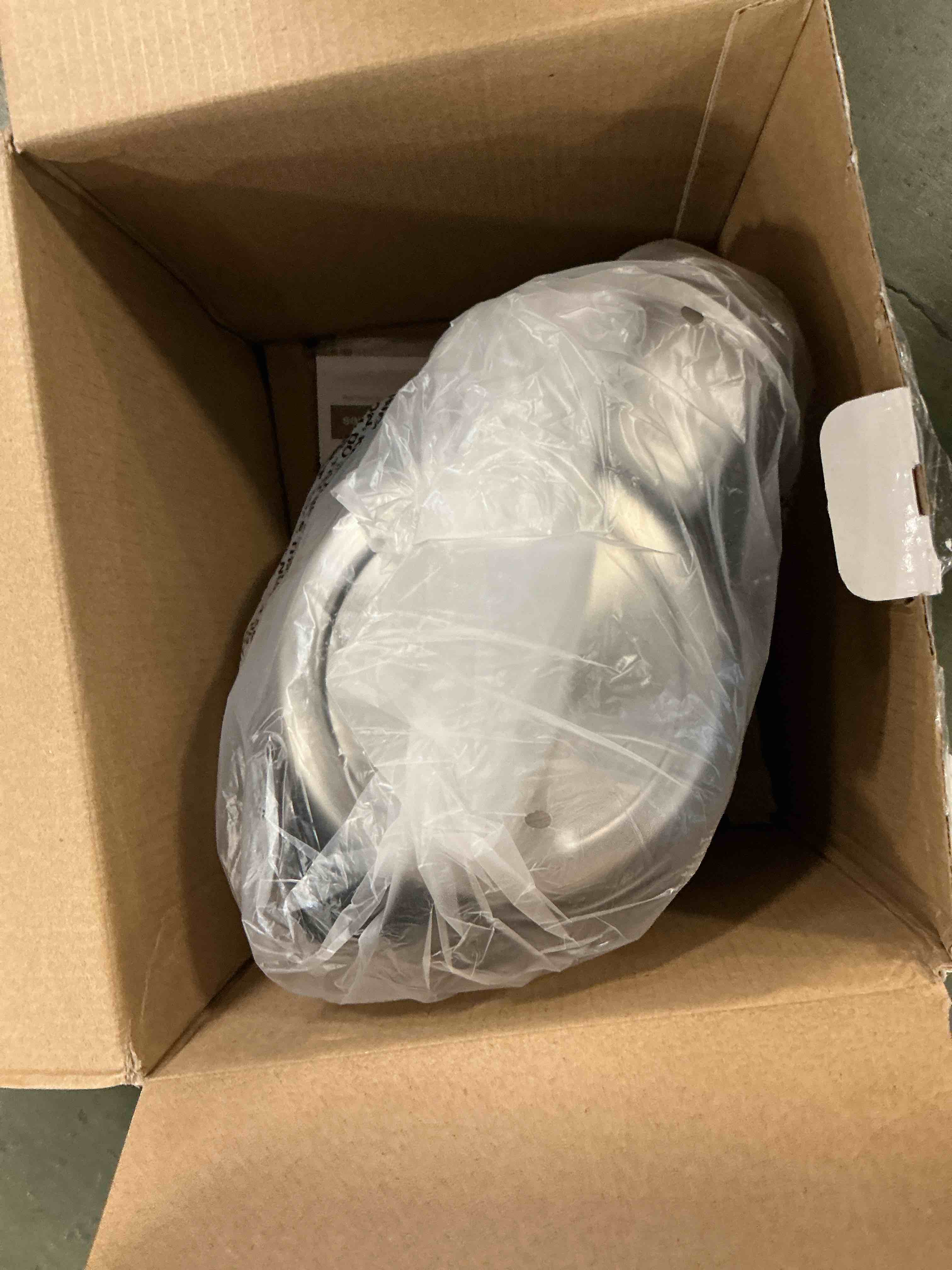 https://s3.amazonaws.com/lotting-images-prod/bidfta/TEA2854663_1752676524767.jpeg