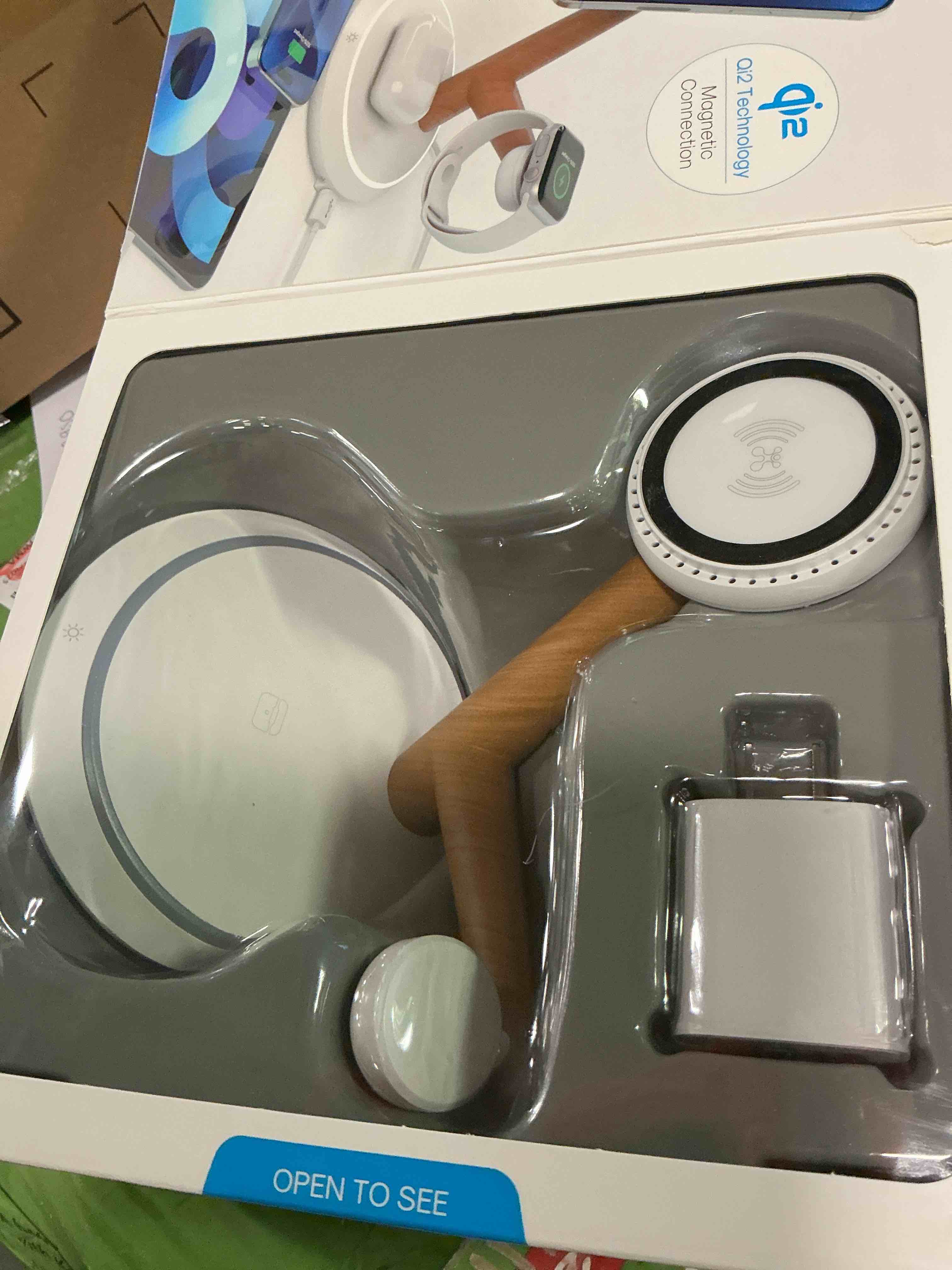 https://s3.amazonaws.com/lotting-images-prod/bidfta/TEA2854953_1752837917445.jpeg