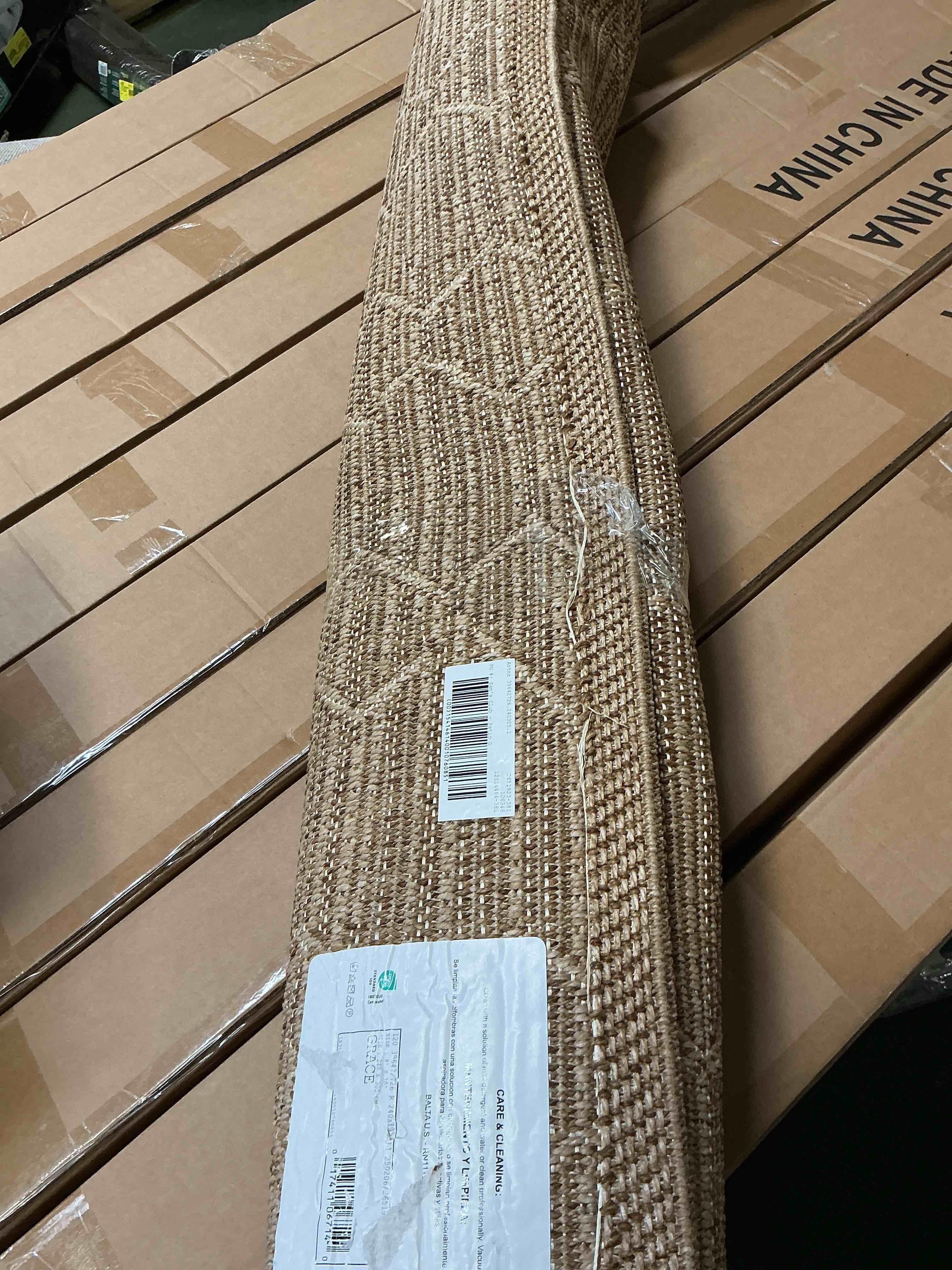 https://s3.amazonaws.com/lotting-images-prod/bidfta/TEA2856140_1757533020149.jpeg