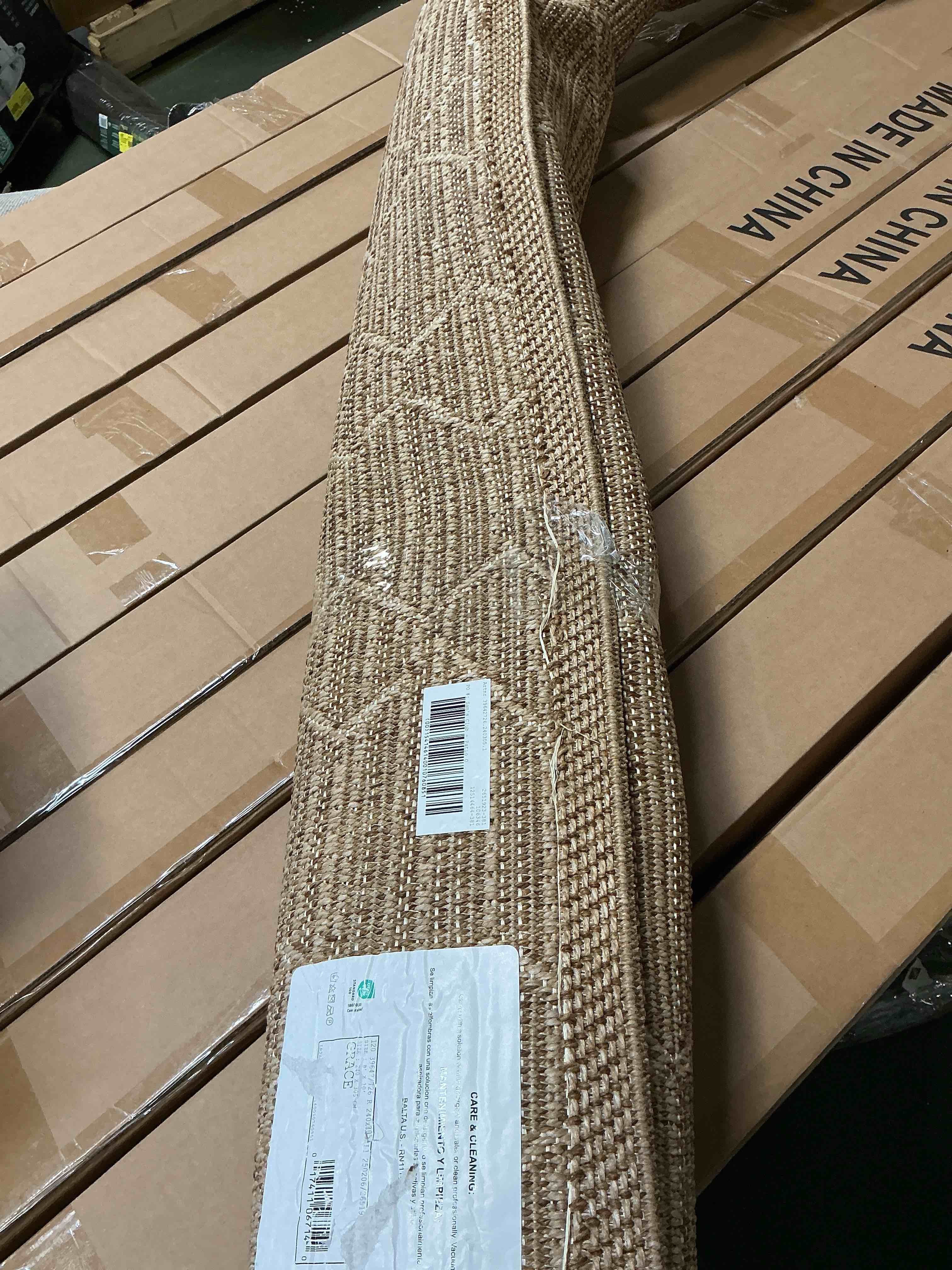 https://s3.amazonaws.com/lotting-images-prod/bidfta/TEA2856140_1757533021444.jpeg