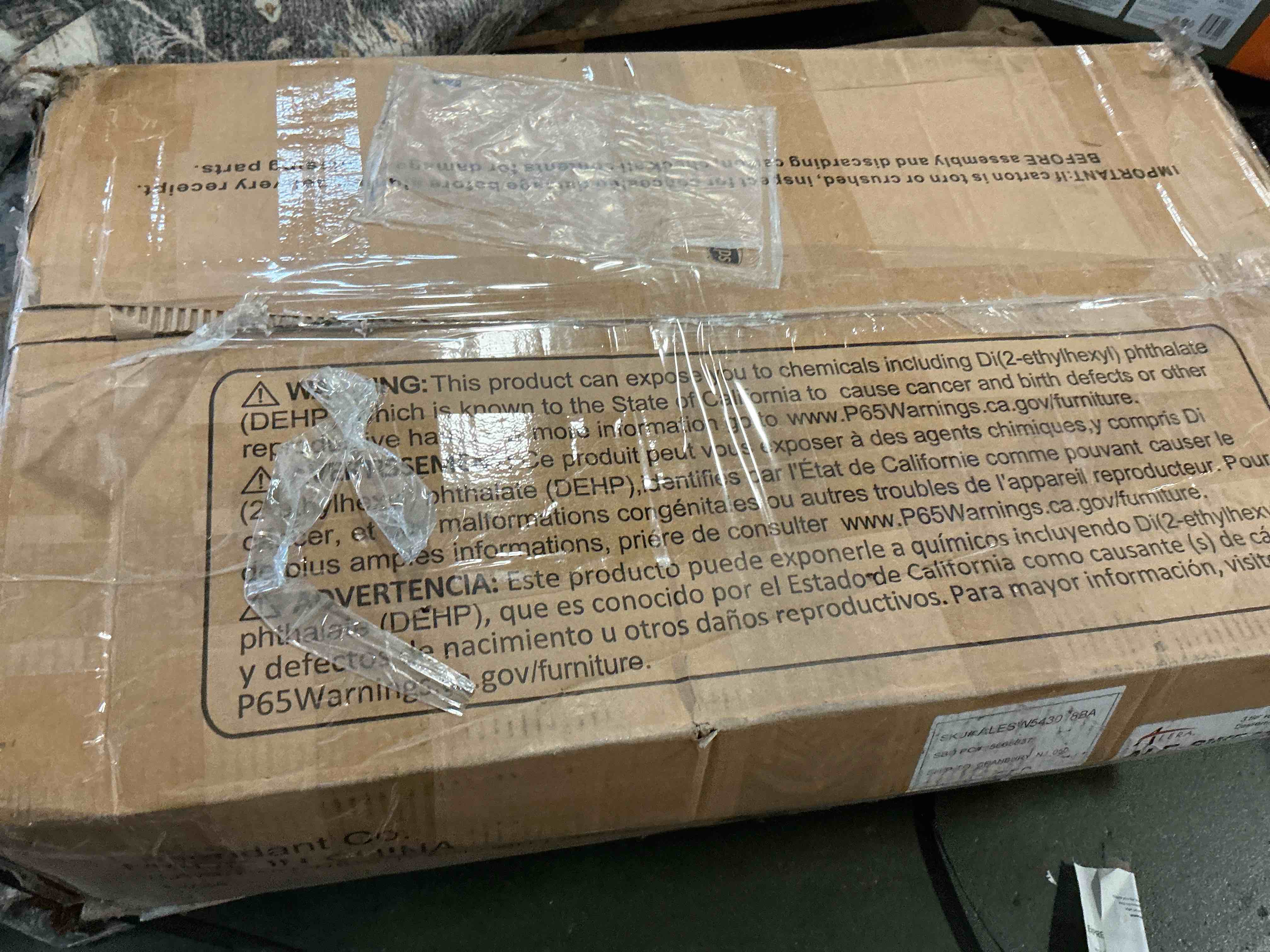 https://s3.amazonaws.com/lotting-images-prod/bidfta/TEA2856245_1757621777693.jpeg