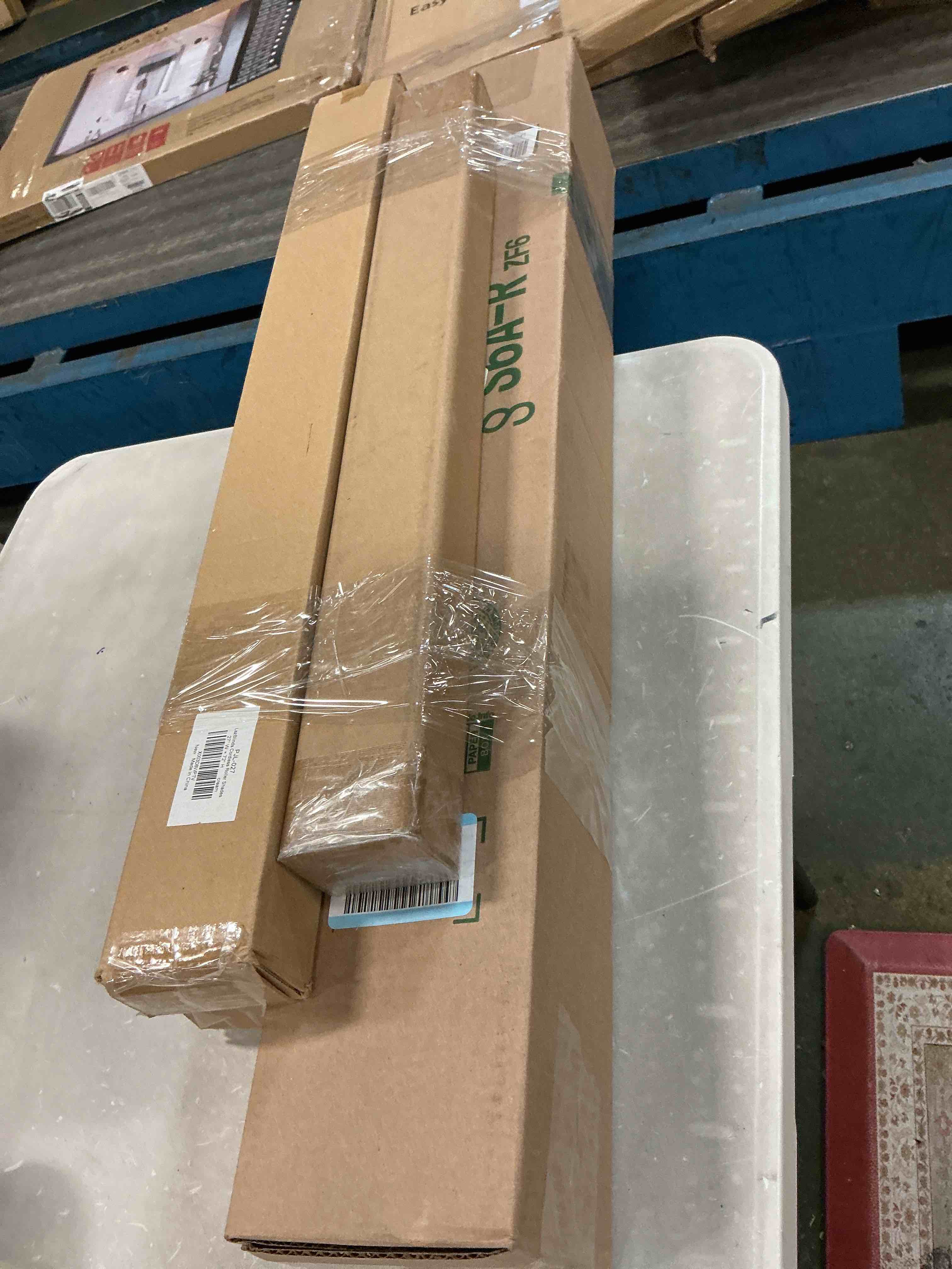 Assorted of  Products for the Maintenance or Decoration of the Home (it can include a variety of sizes and models)