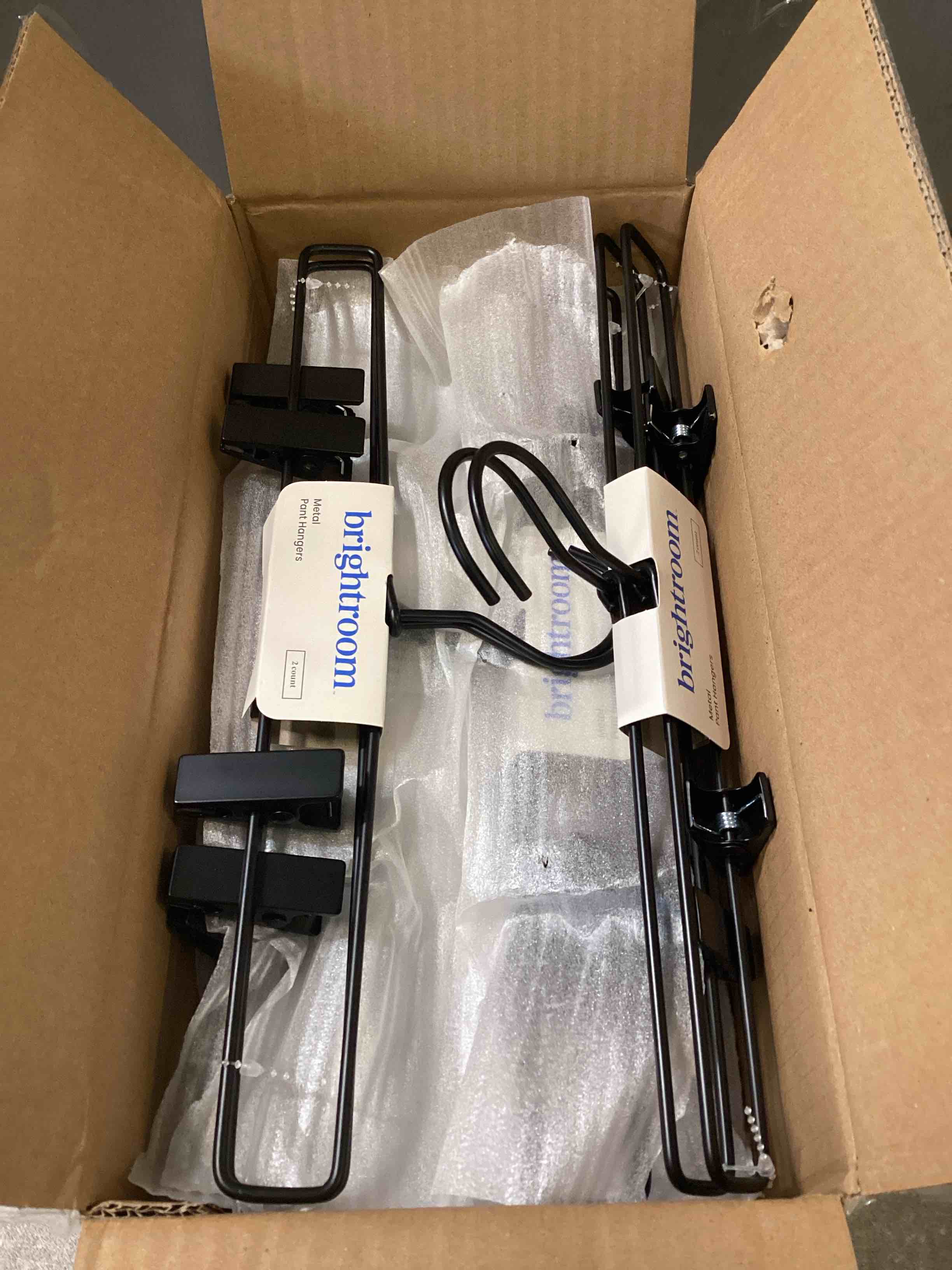 https://s3.amazonaws.com/lotting-images-prod/bidfta/TEA2863676_1751046205083.jpeg