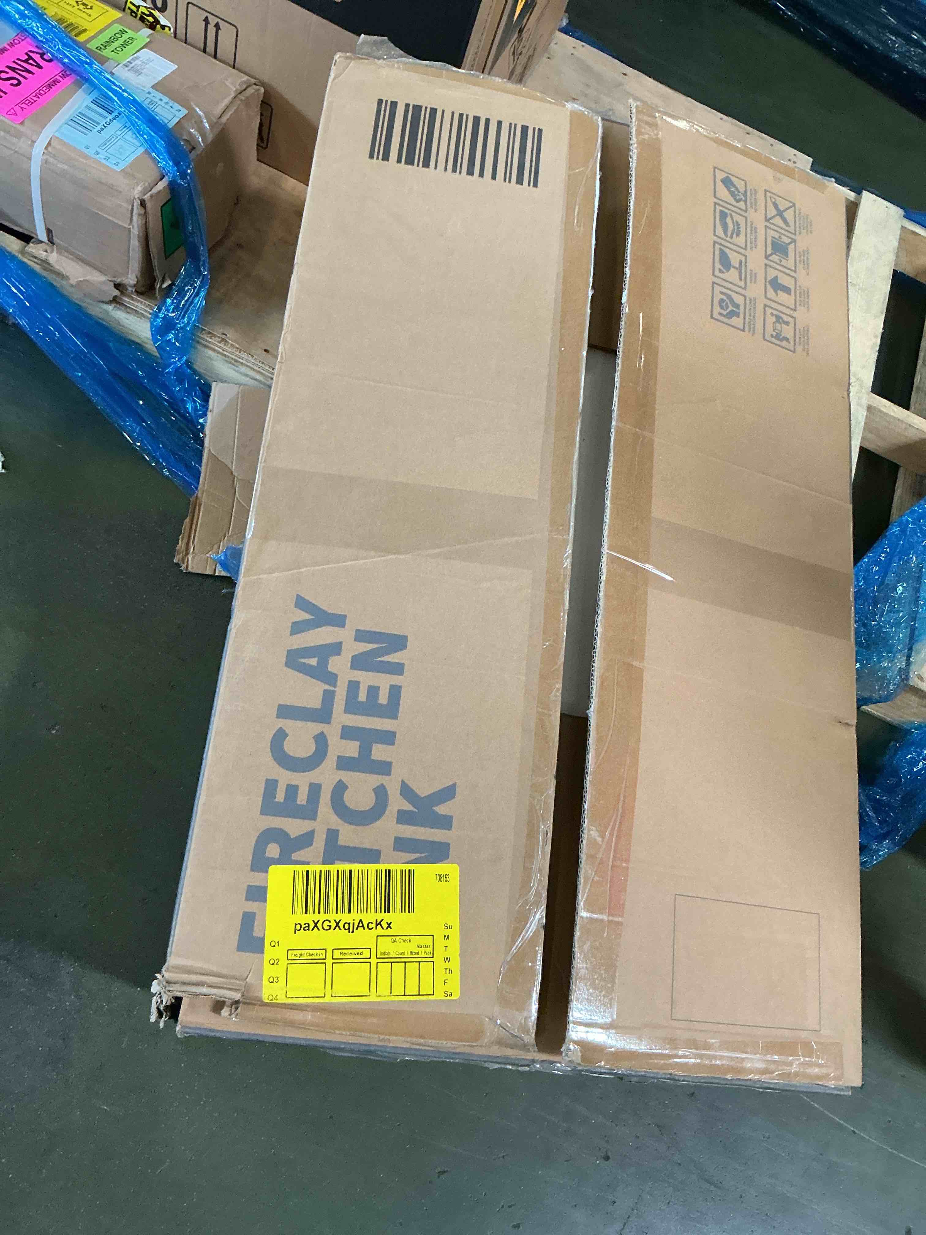 https://s3.amazonaws.com/lotting-images-prod/bidfta/TEA2867451_1753386985351.jpeg