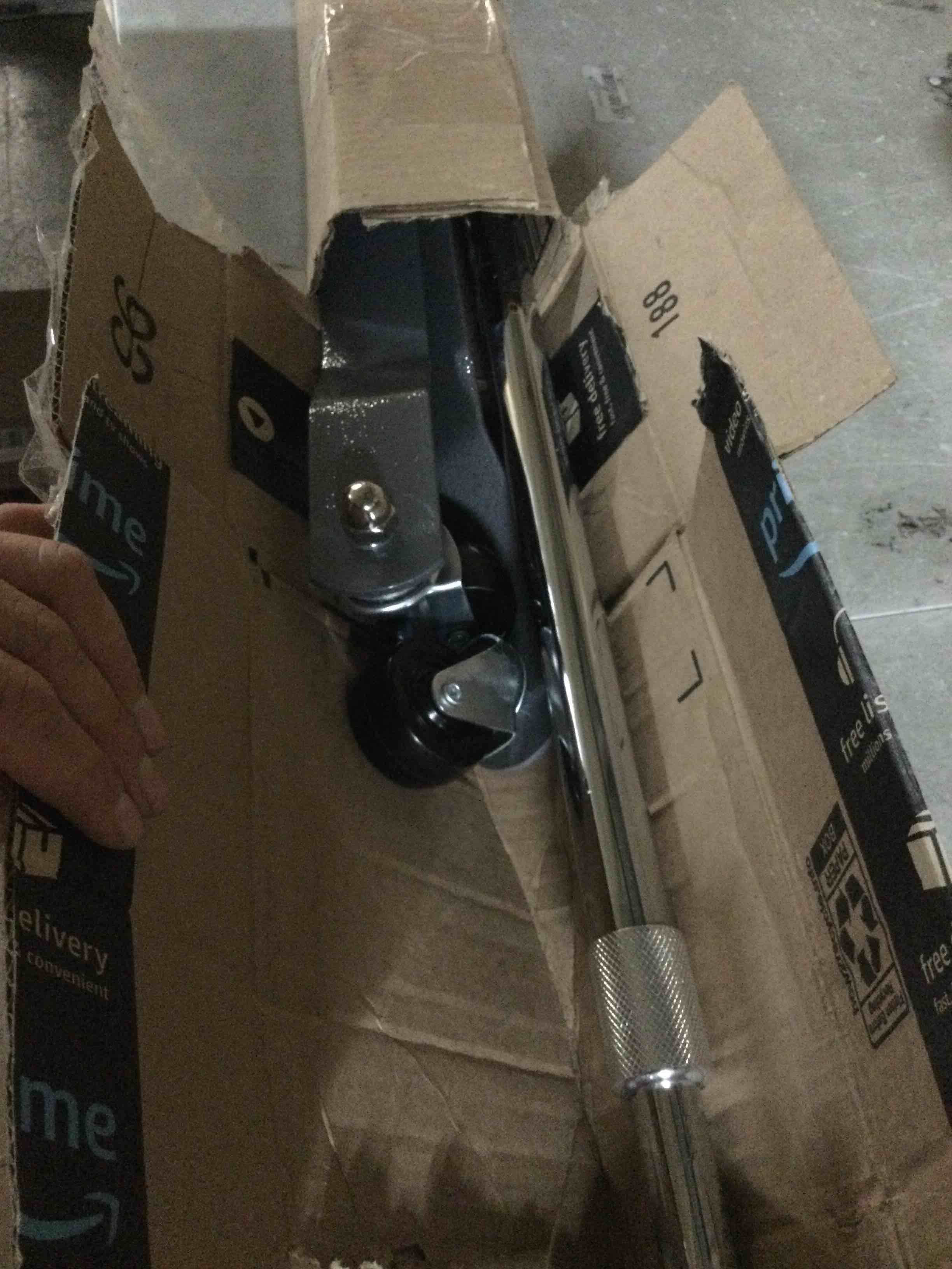 https://s3.amazonaws.com/lotting-images-prod/bidfta/TEA2868604_1755178285212.jpeg