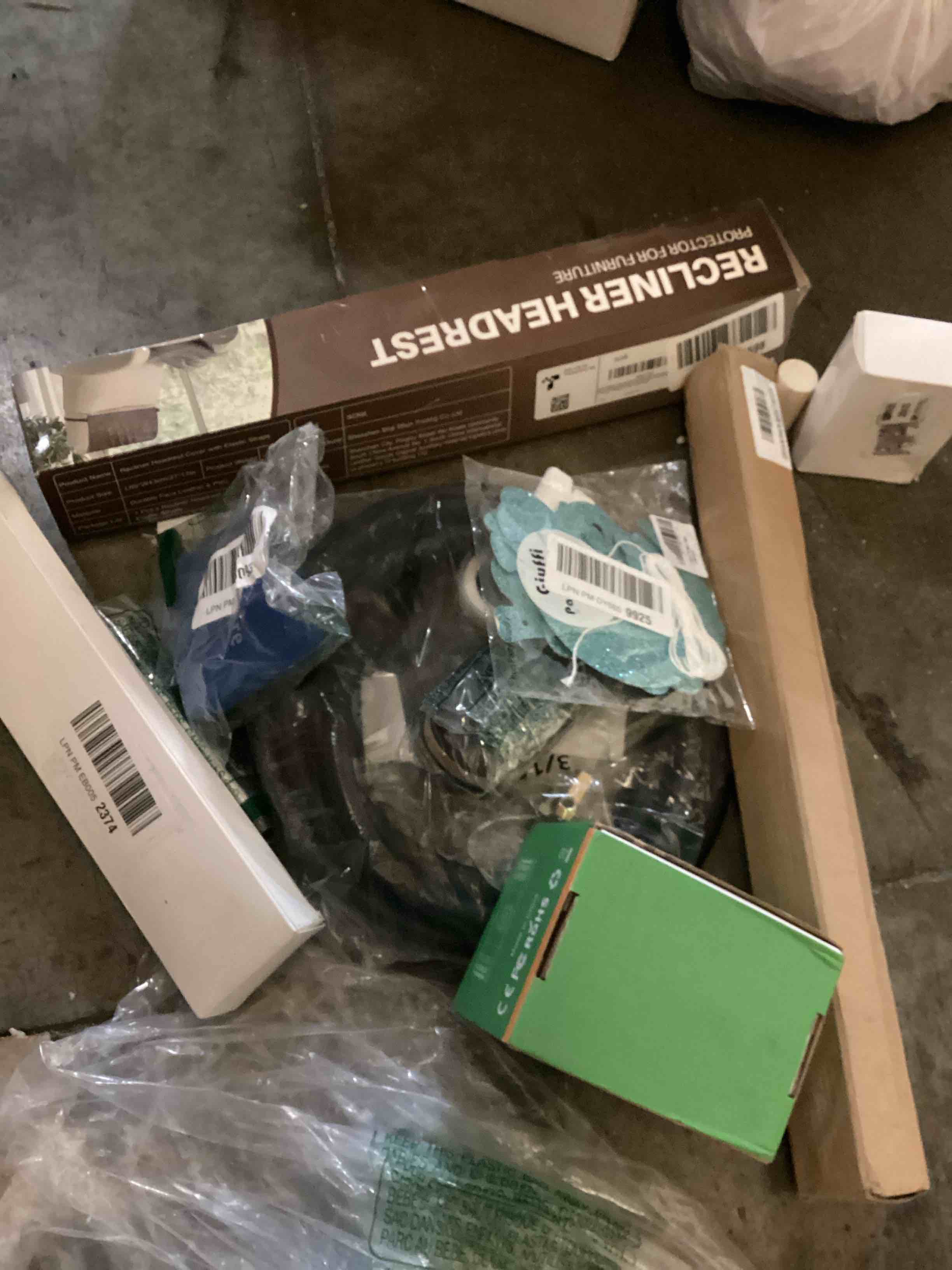 https://s3.amazonaws.com/lotting-images-prod/bidfta/TEA2868892_1755285615062.jpeg