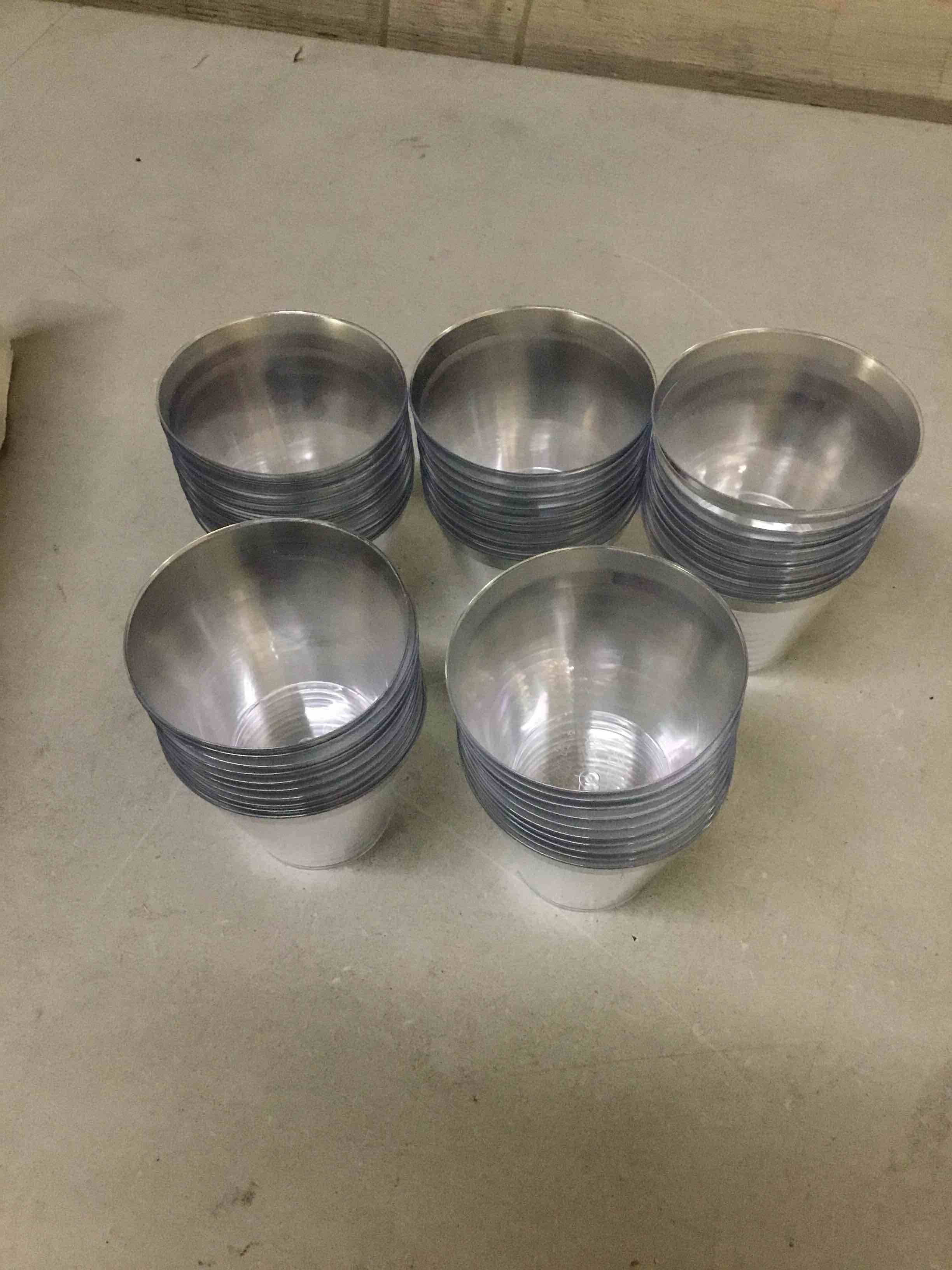 Condition photo showing New/Like New for qpey 50 pack silver rimmed plastic cups, 9 oz disposable party cups | premium silver disposable party cups, hard plastic wine glasses, for holiday gathering, wedding, thanksgiving, christmas