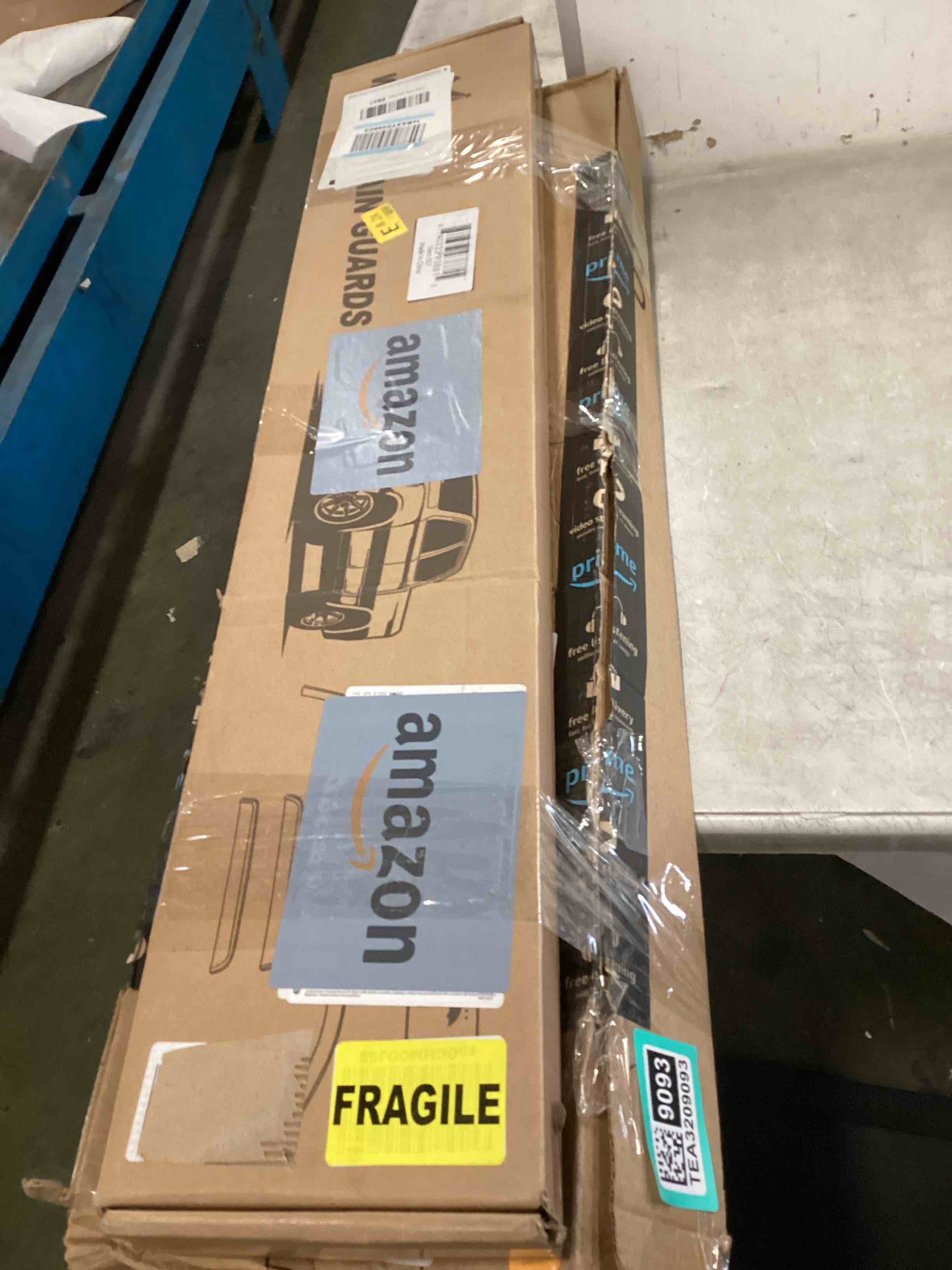 https://s3.amazonaws.com/lotting-images-prod/bidfta/TEA3209093_1752695191662.jpeg